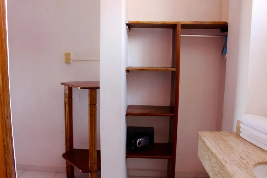 Hotel y Suites Corita