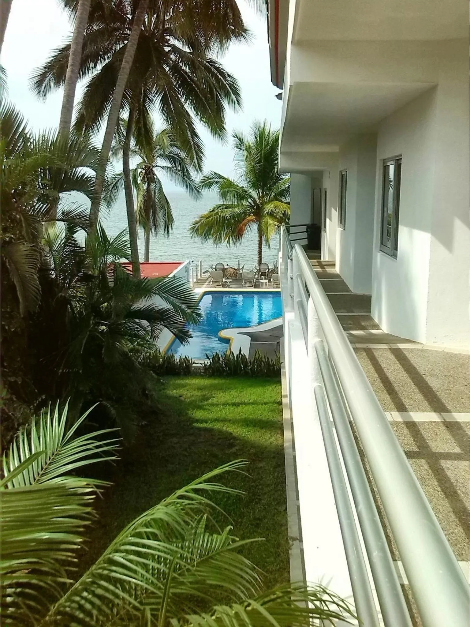 Facade/entrance in Hotel y Suites Corita