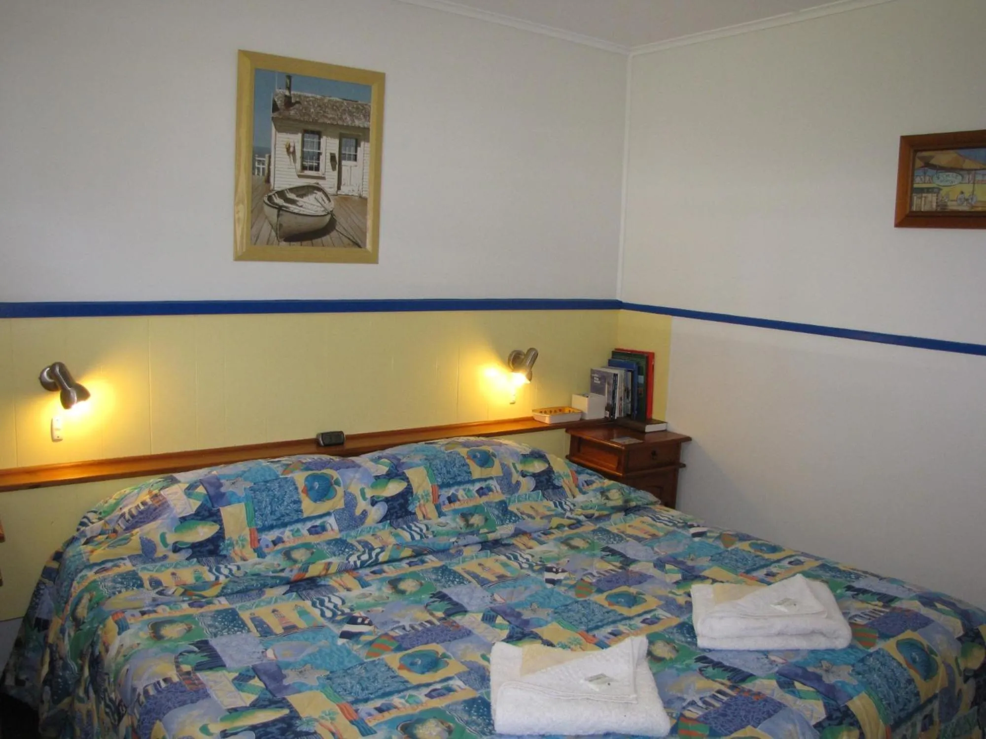 Bed in King Island Accommodation Cottages