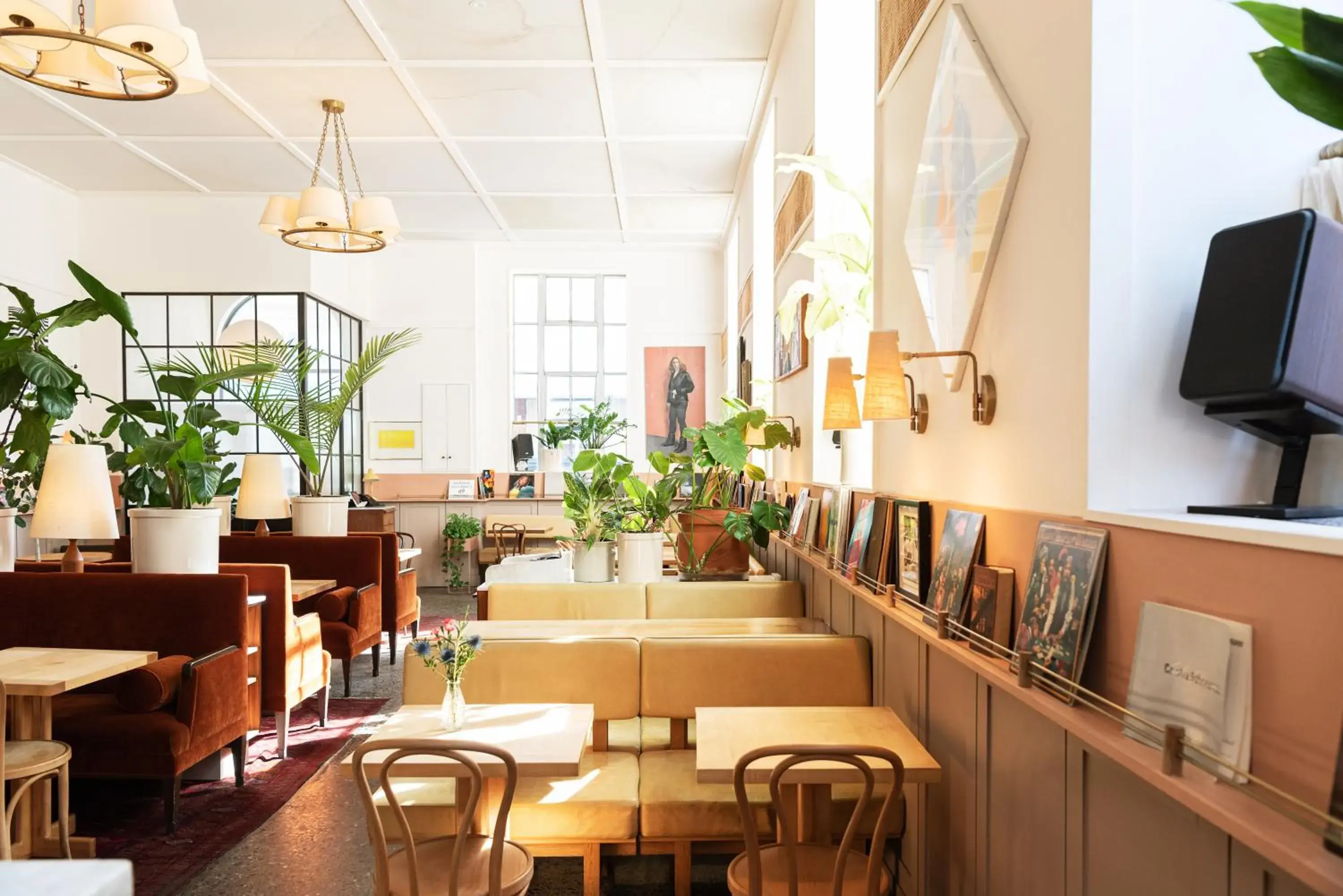 Restaurant/places to eat in Hotel Kinsley Restaurant/places to eat in Hotel Kinsley