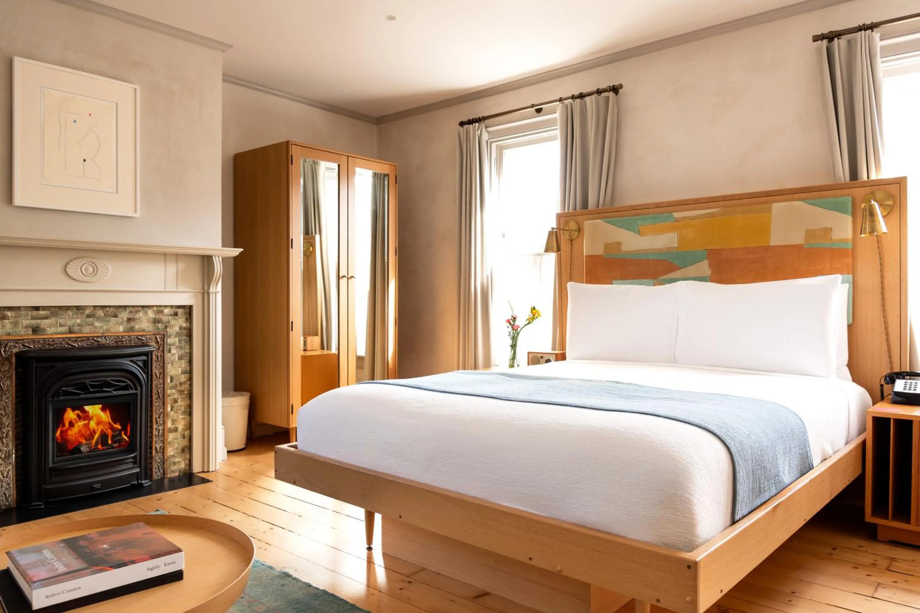 Bed in Hotel Kinsley