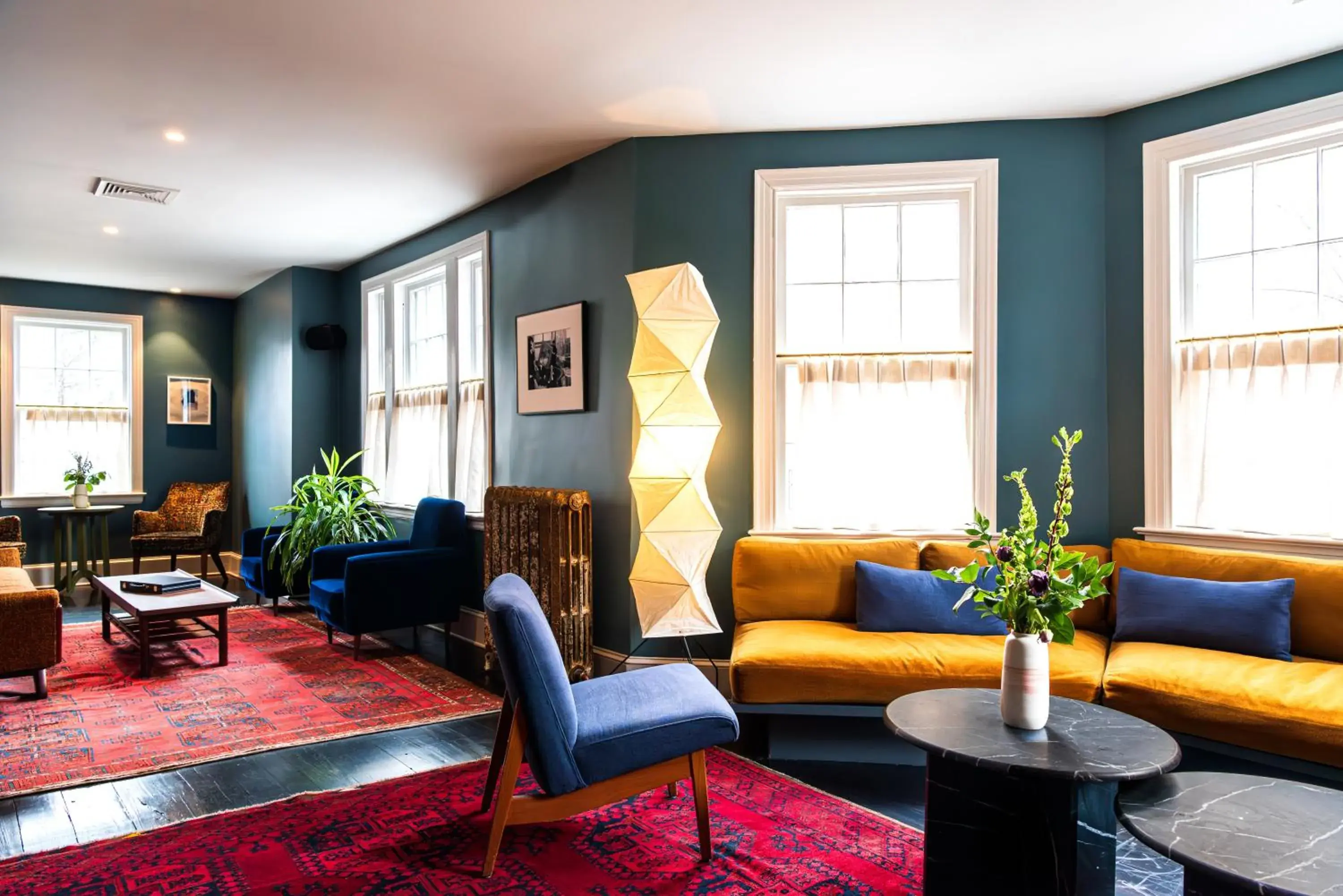 Hotel Kinsley, a Member of Design Hotels Hotel Kinsley, a Member of Design Hotels