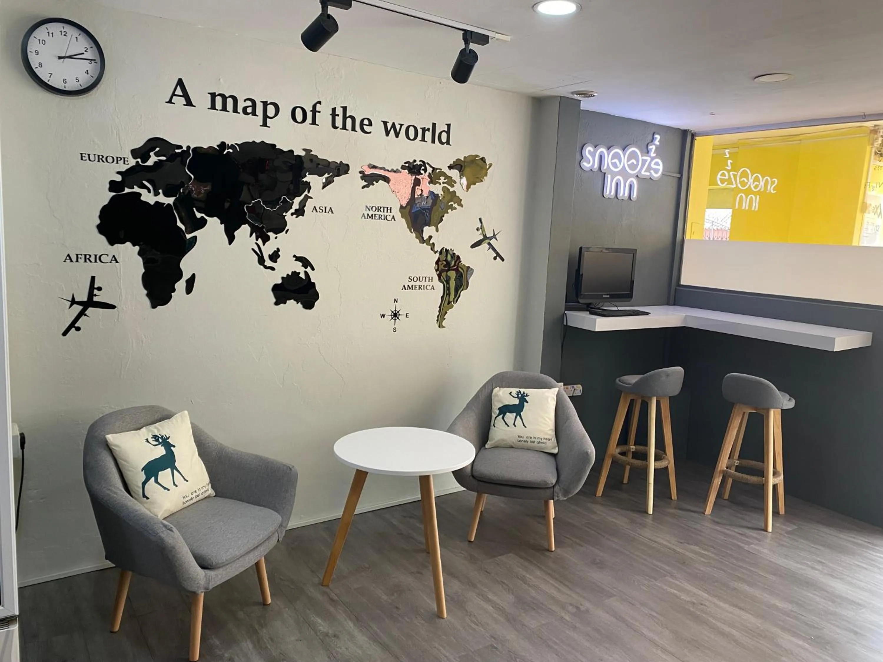 Lobby or reception in Snooze Inn @Dunlop Street