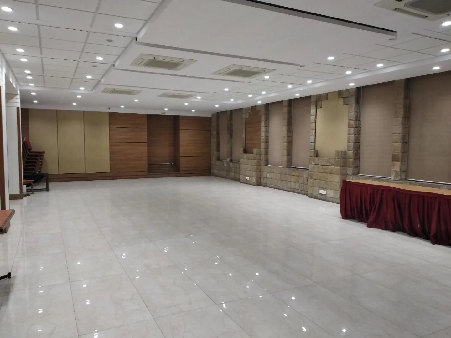 Banquet/Function facilities in Chryso Hotels Pvt Ltd