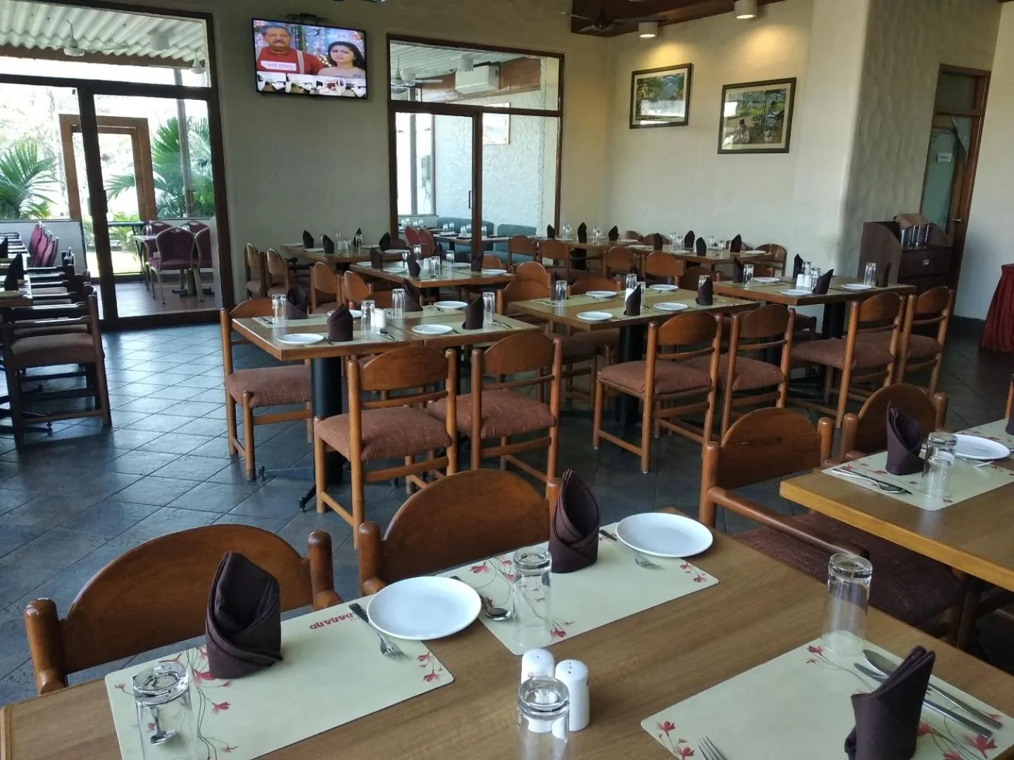 Restaurant/places to eat in Chryso Hotels Pvt Ltd