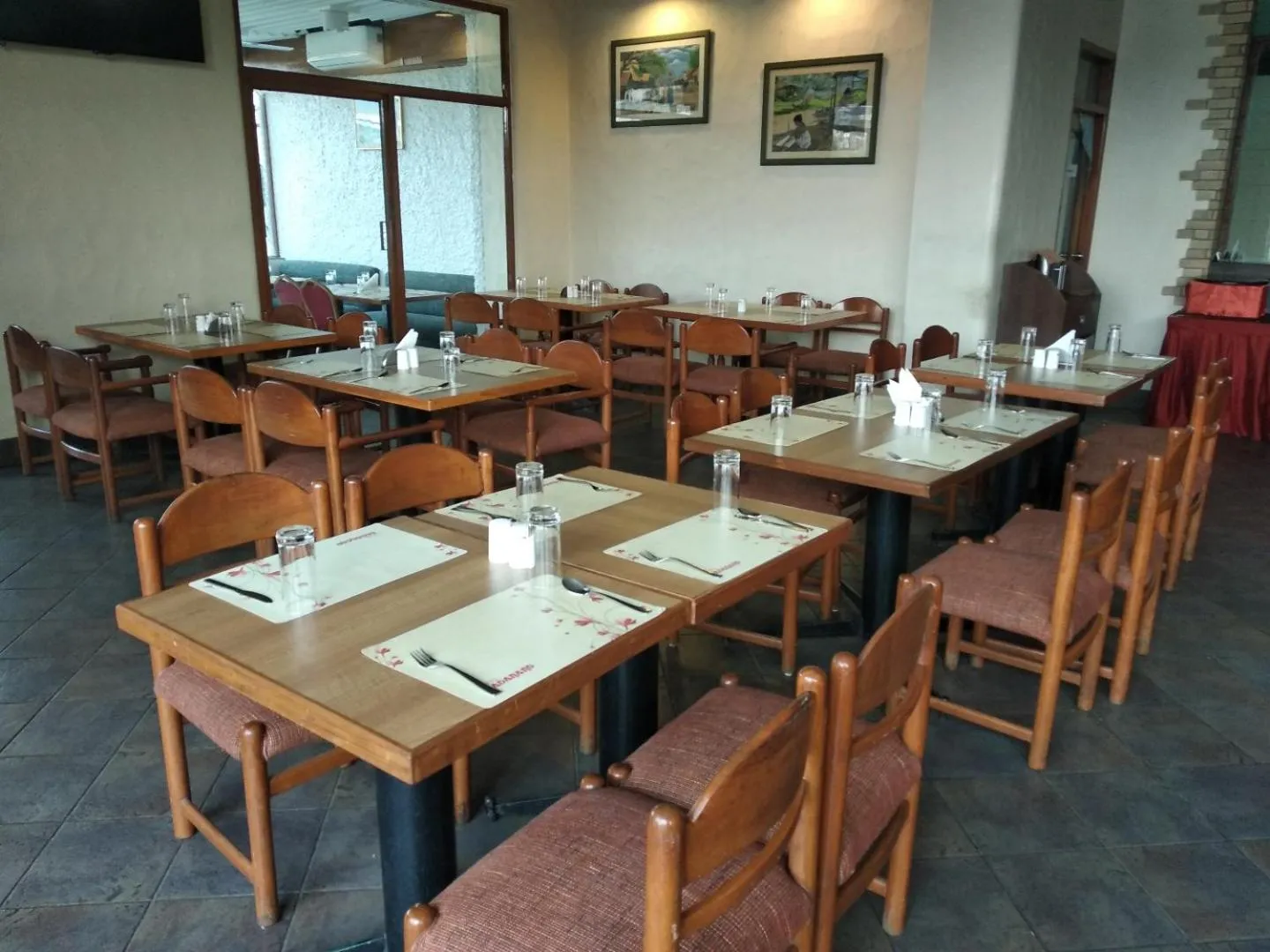 Restaurant/places to eat in Chryso Hotels Pvt Ltd