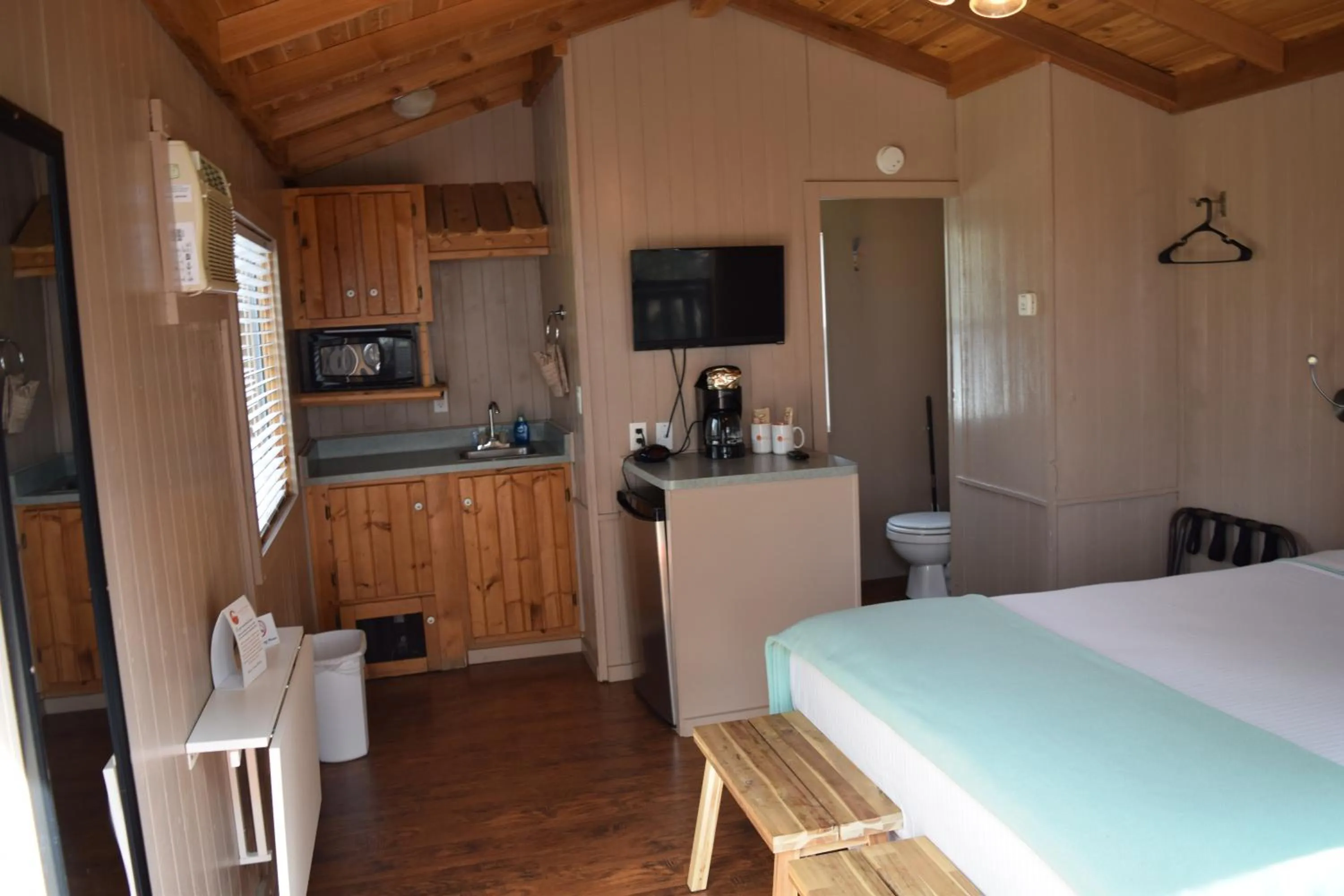 Bed in Yosemite RV Resort