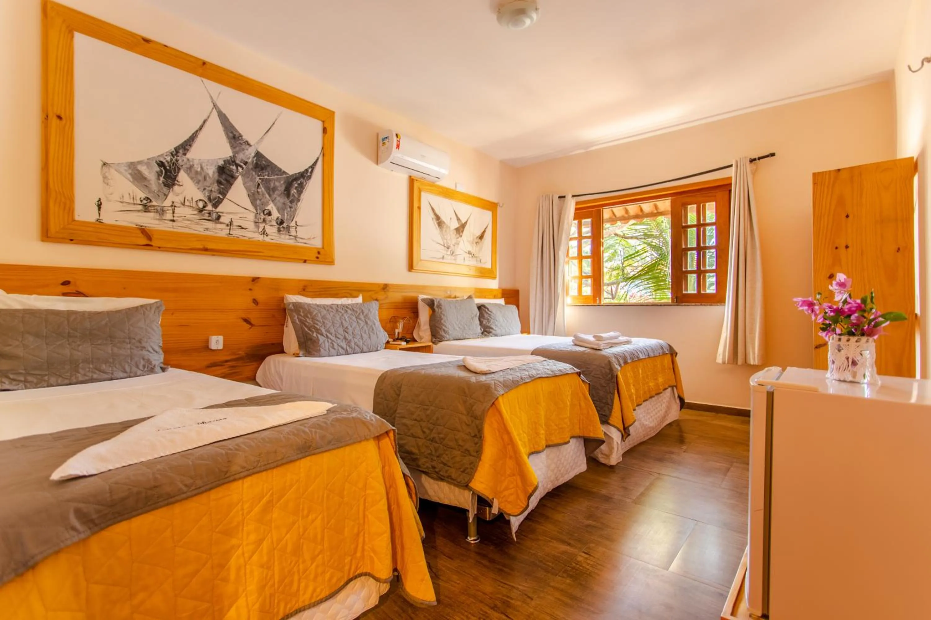 Photo of the whole room, Bed in Pousada Dharma
