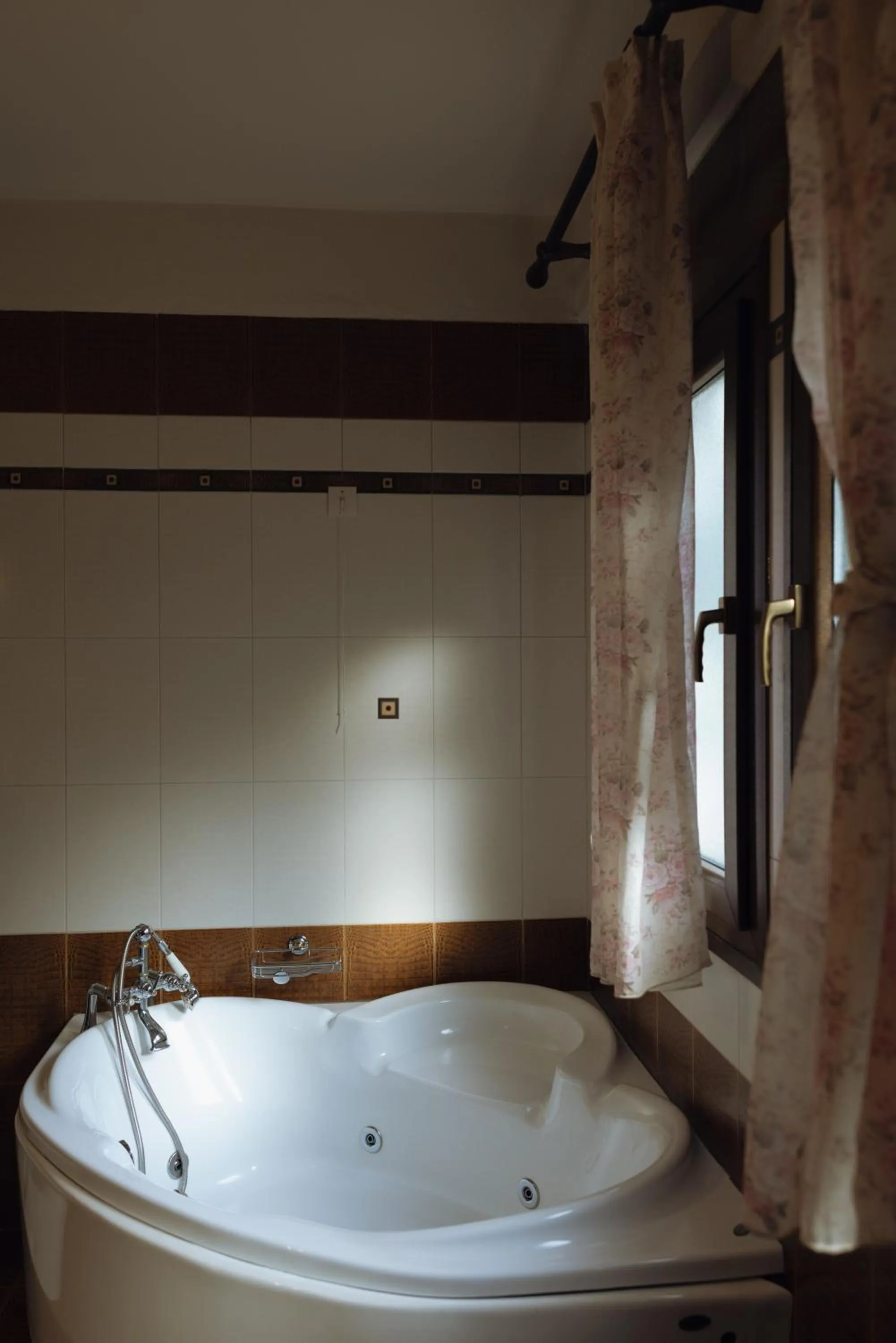 Bathroom in Agnanti Hotel