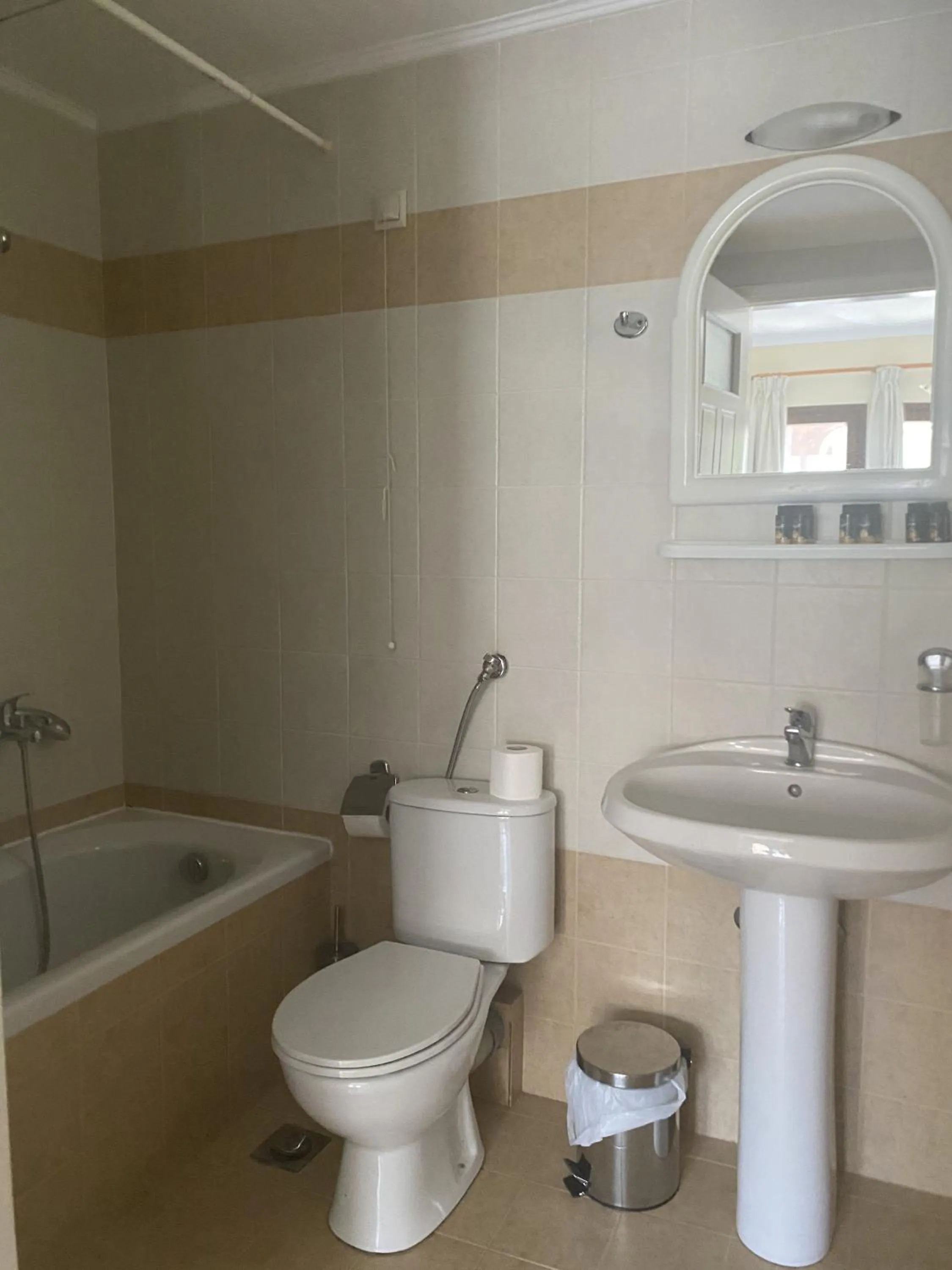 Toilet in Agnanti Hotel