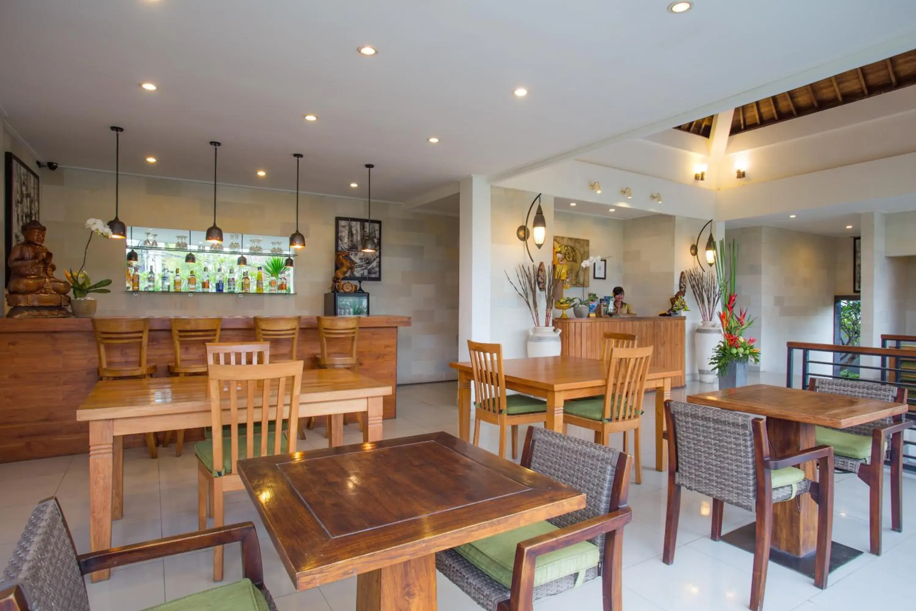 Restaurant/places to eat in Sandi Agung Villa Restaurant/places to eat in Sandi Agung Villa