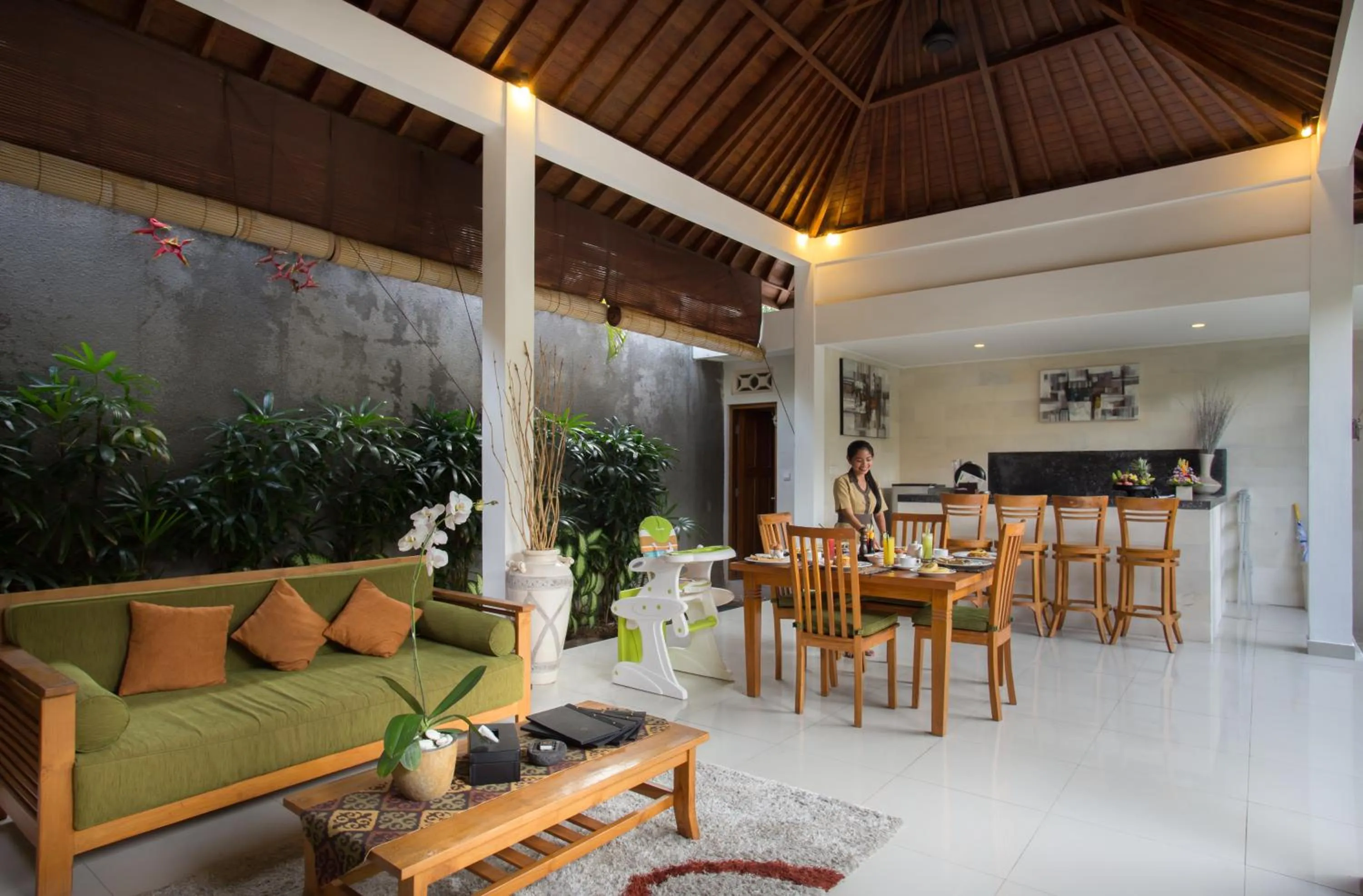 Kitchen or kitchenette in Sandi Agung Villa