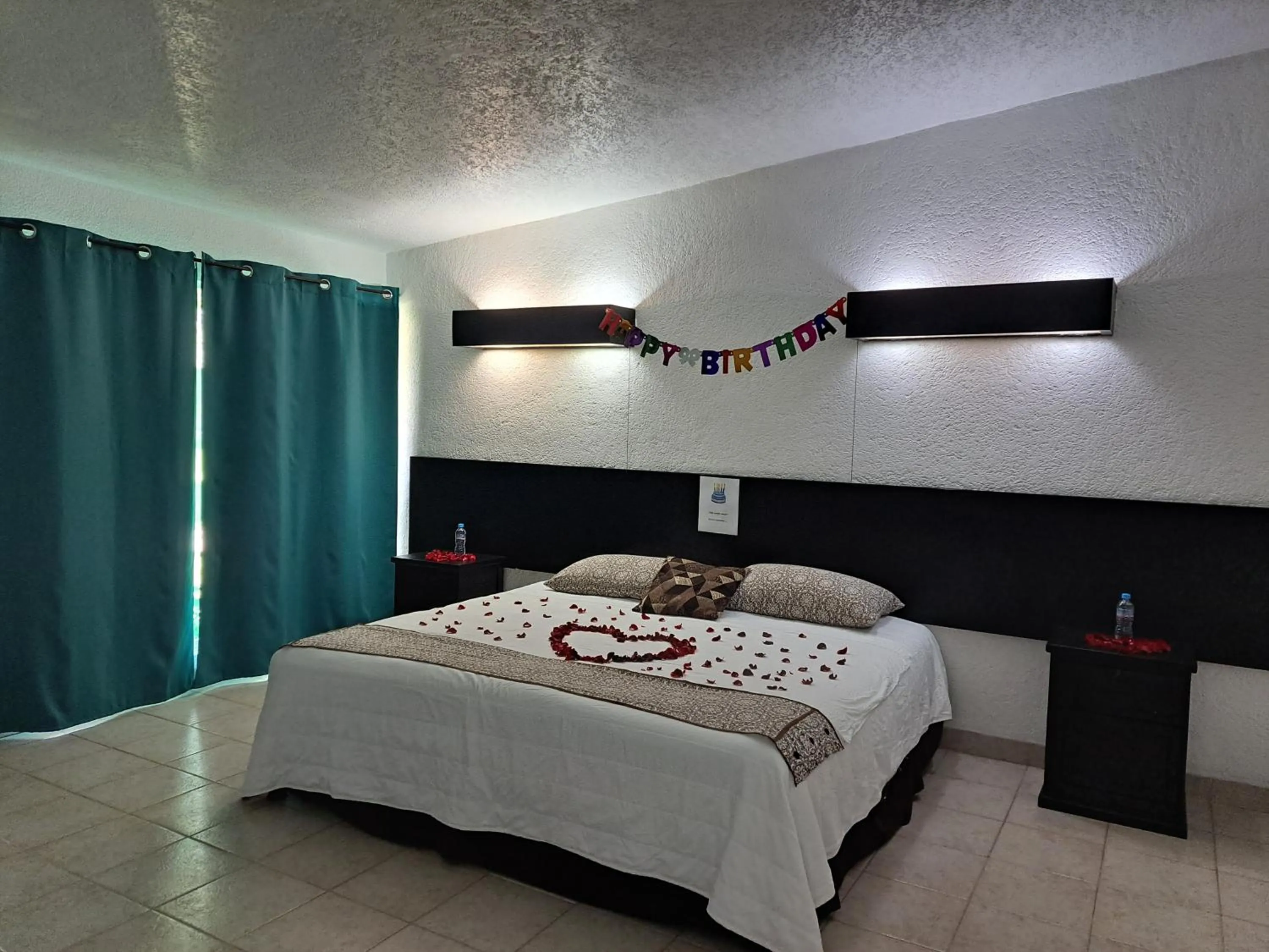 Property building in Hotel Teques Palace