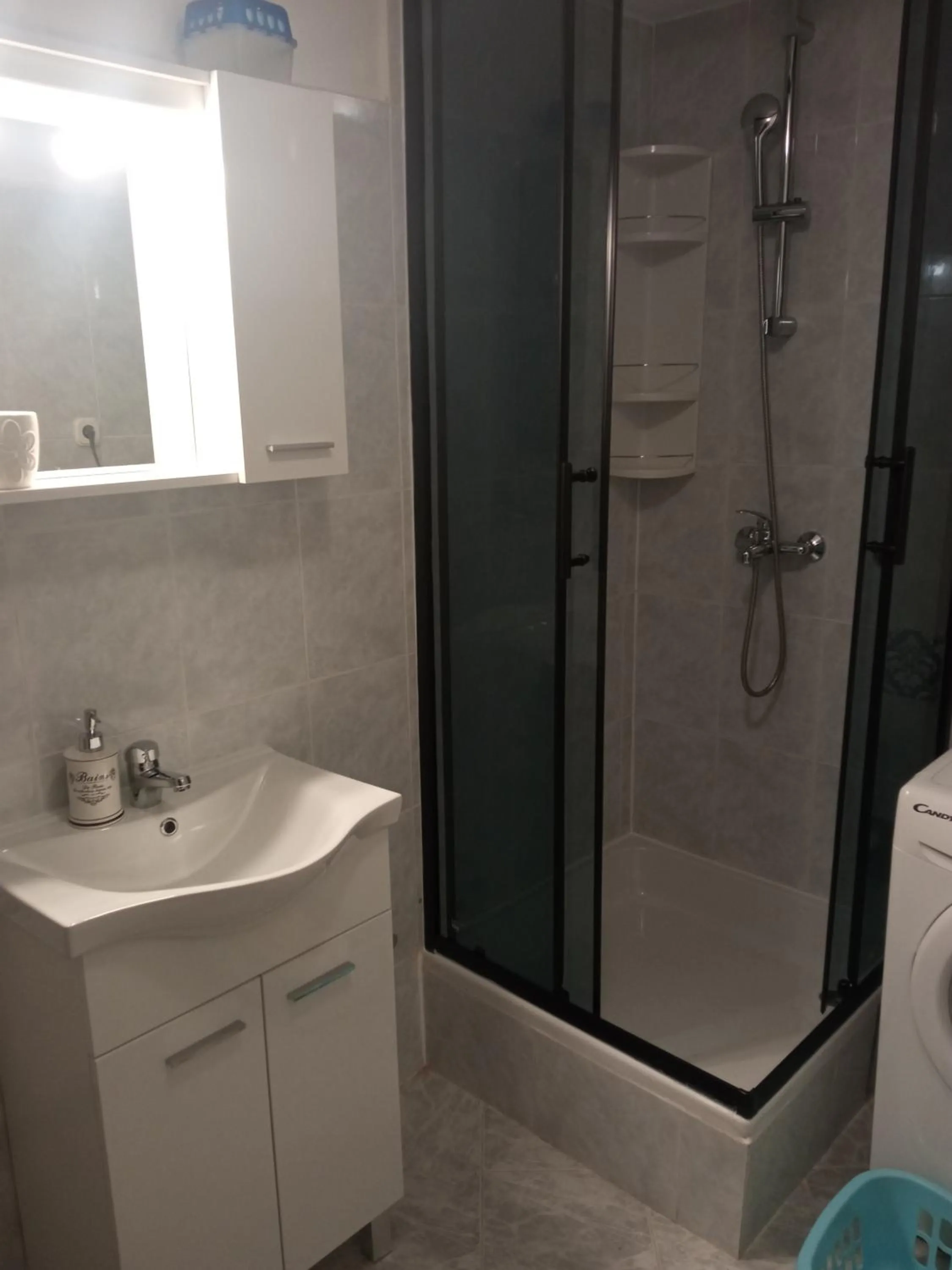 Bathroom in Apartments & room Ivica Split