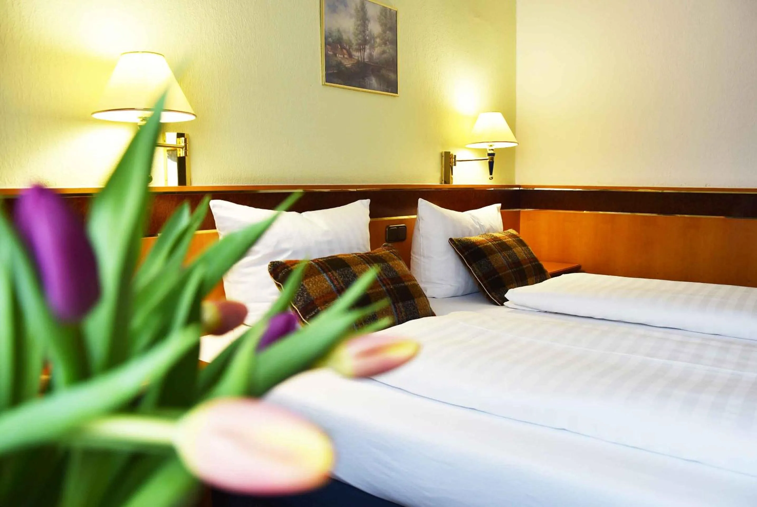 Bed in Landhotel Zum Hirsch