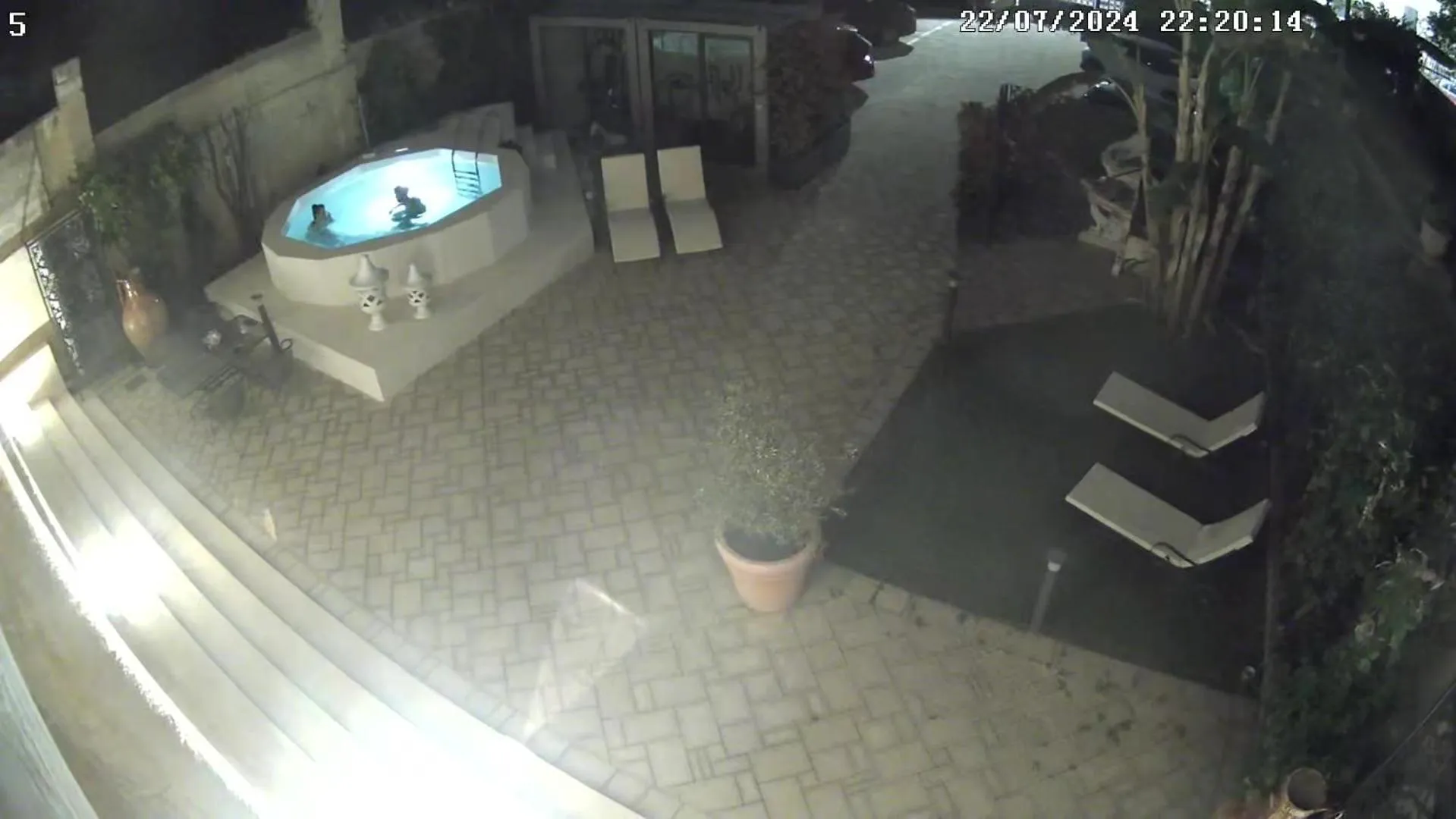 Dimora Charleston Lecce parcheggio privato in loco gratis