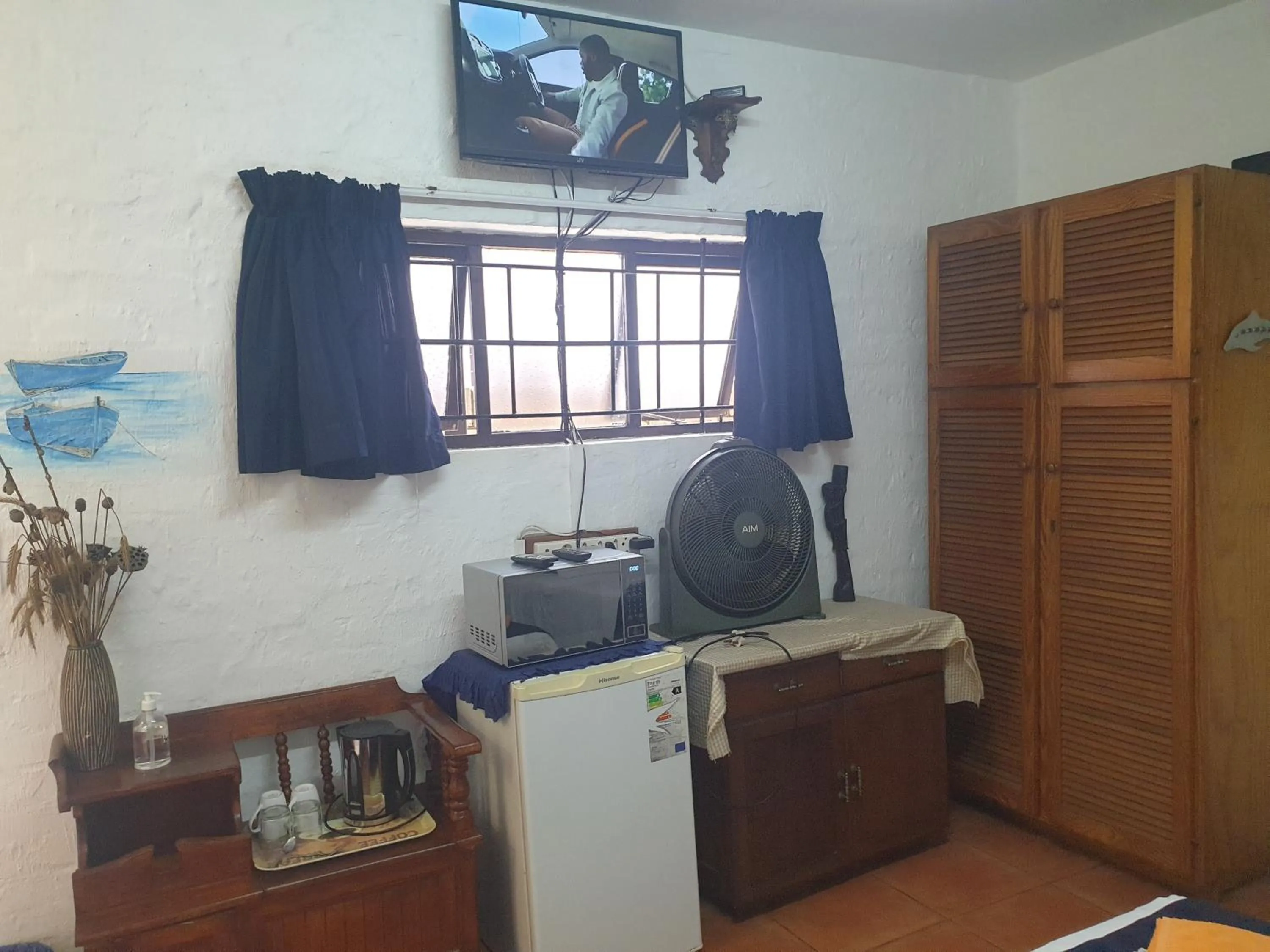 TV and multimedia in Deep Blue Guest House