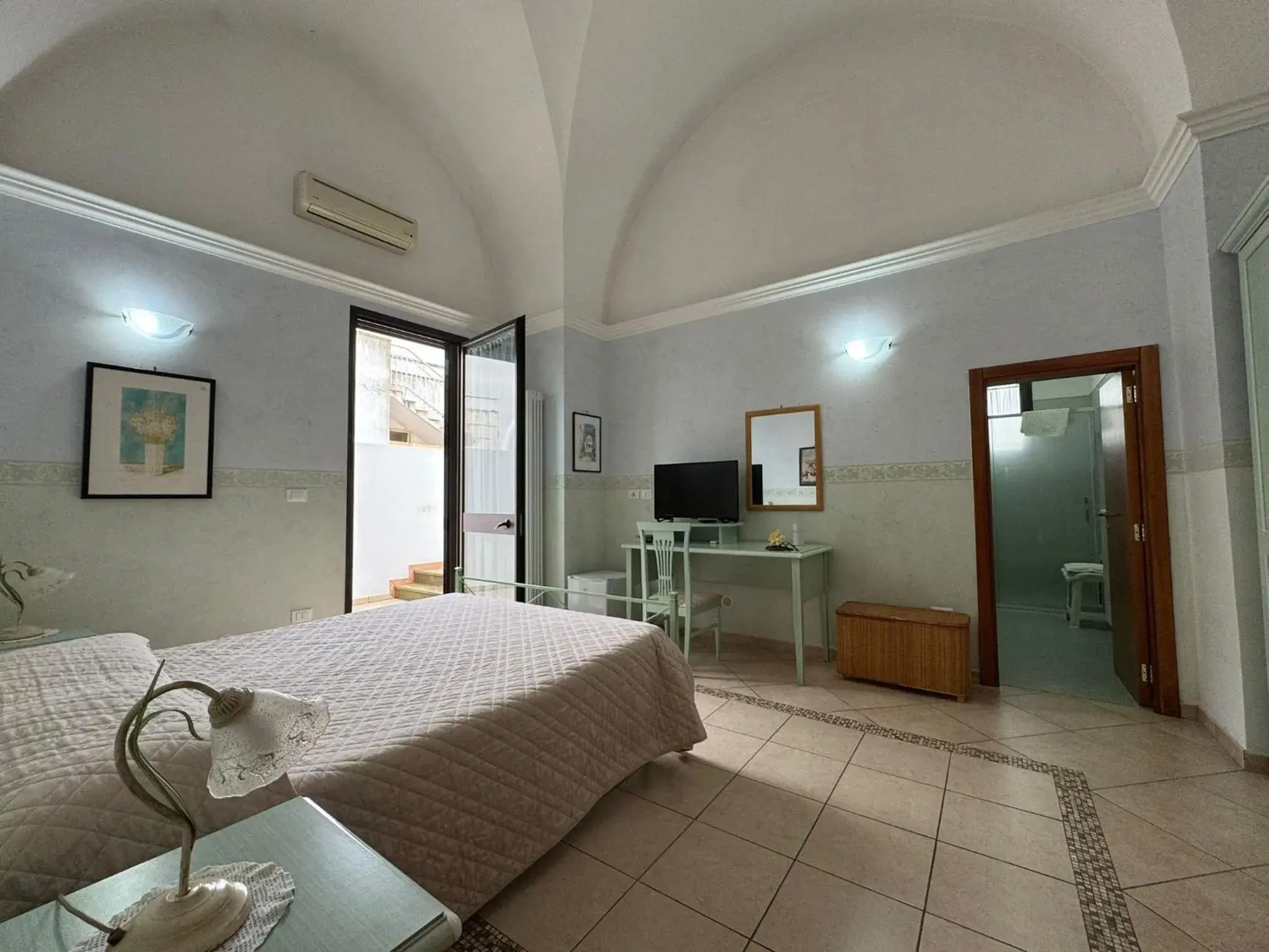 Standard Quadruple Room - single occupancy in B&B La Corte Standard Quadruple Room - single occupancy in B&B La Corte