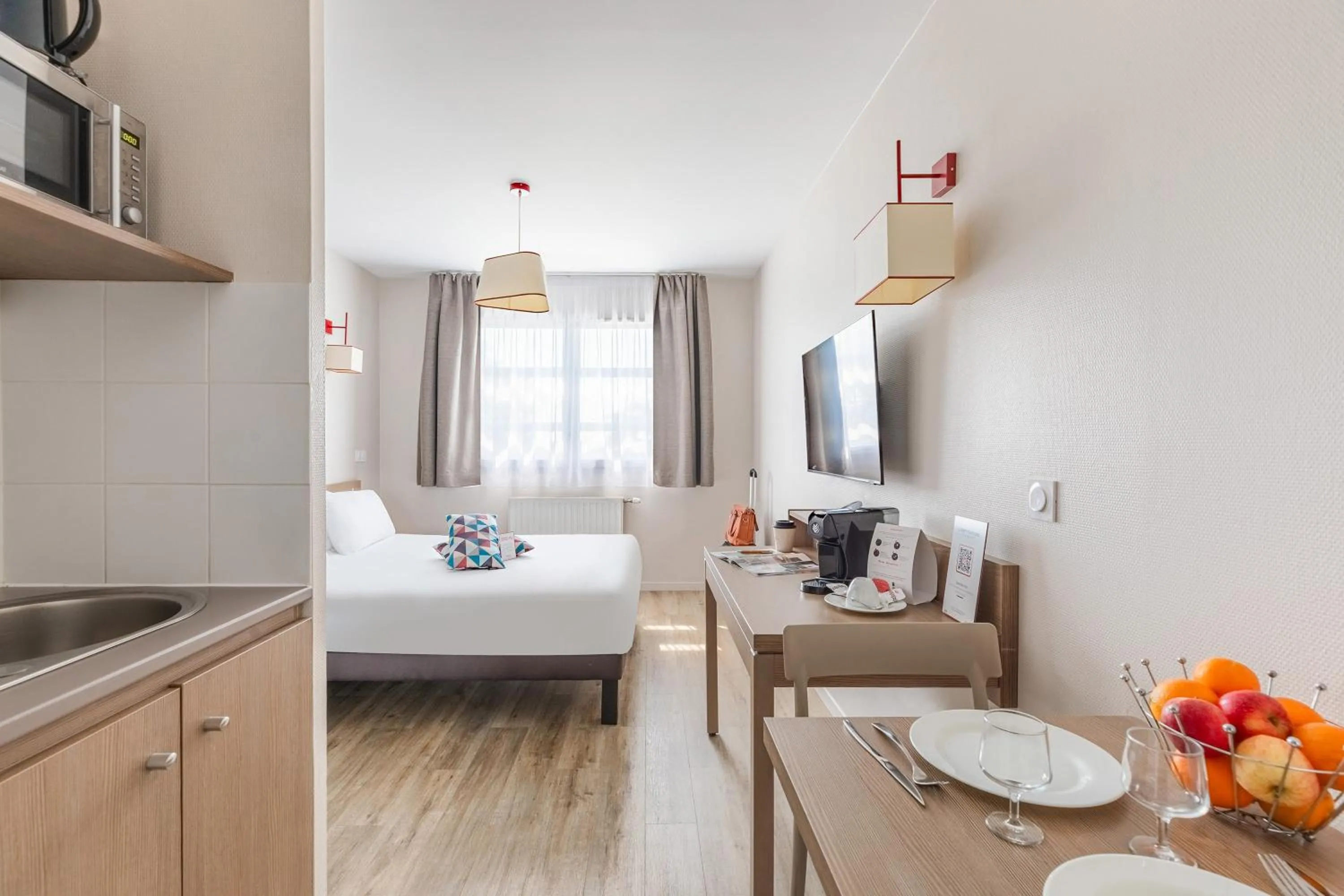 Bed in Appart'City Confort Orléans