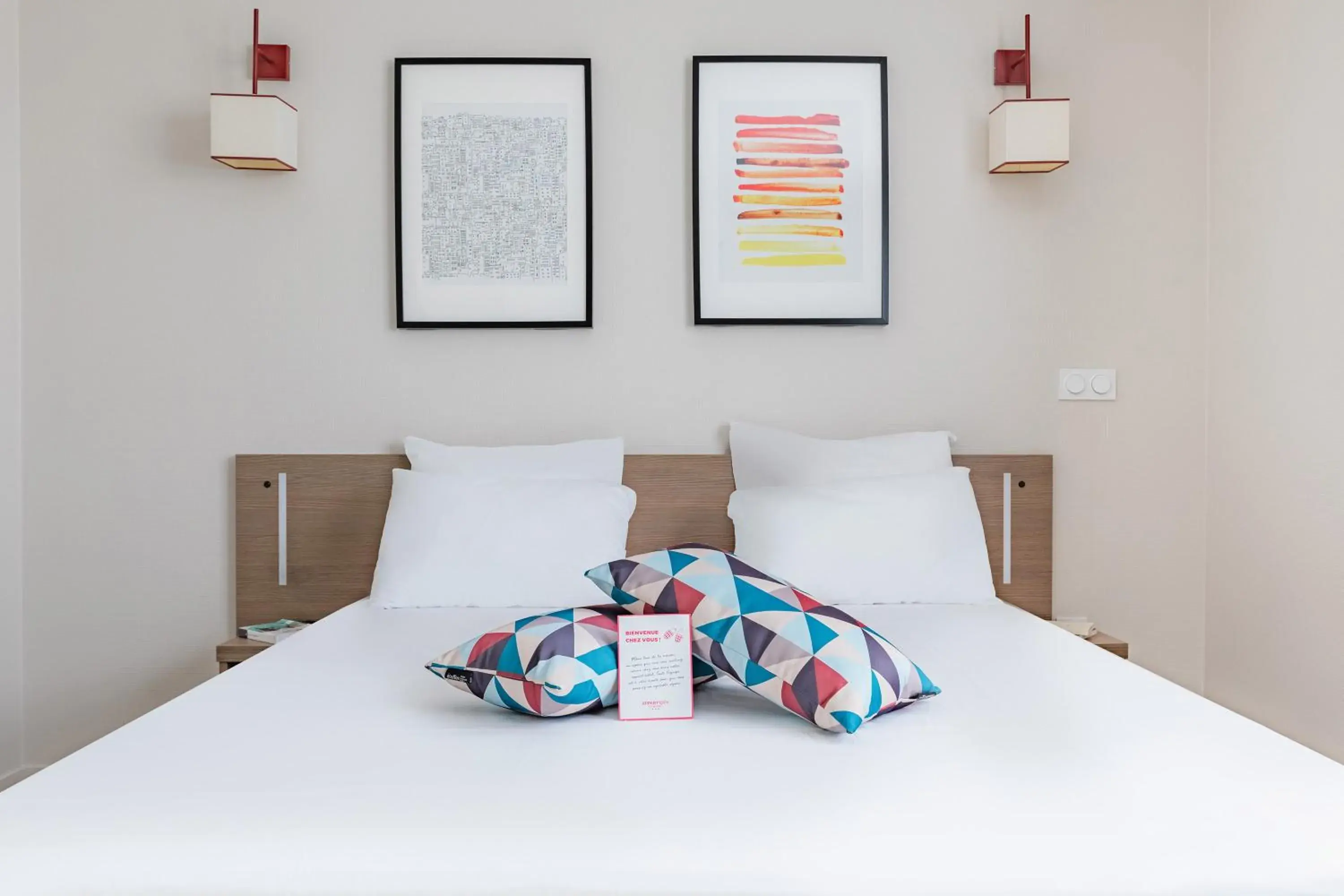 Bed in Appart'City Confort Orléans Bed in Appart'City Confort Orléans