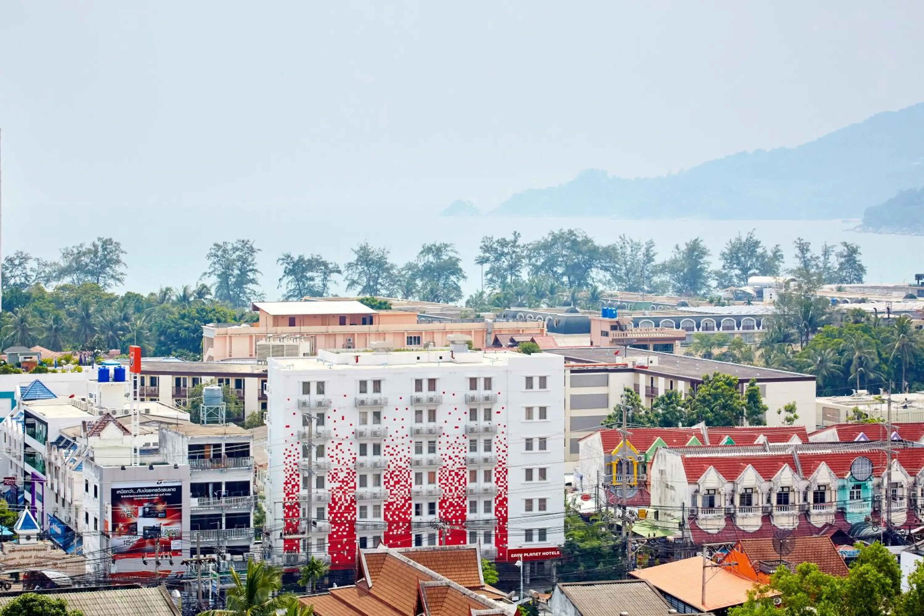 Property building in Easy Planet Phuket Patong