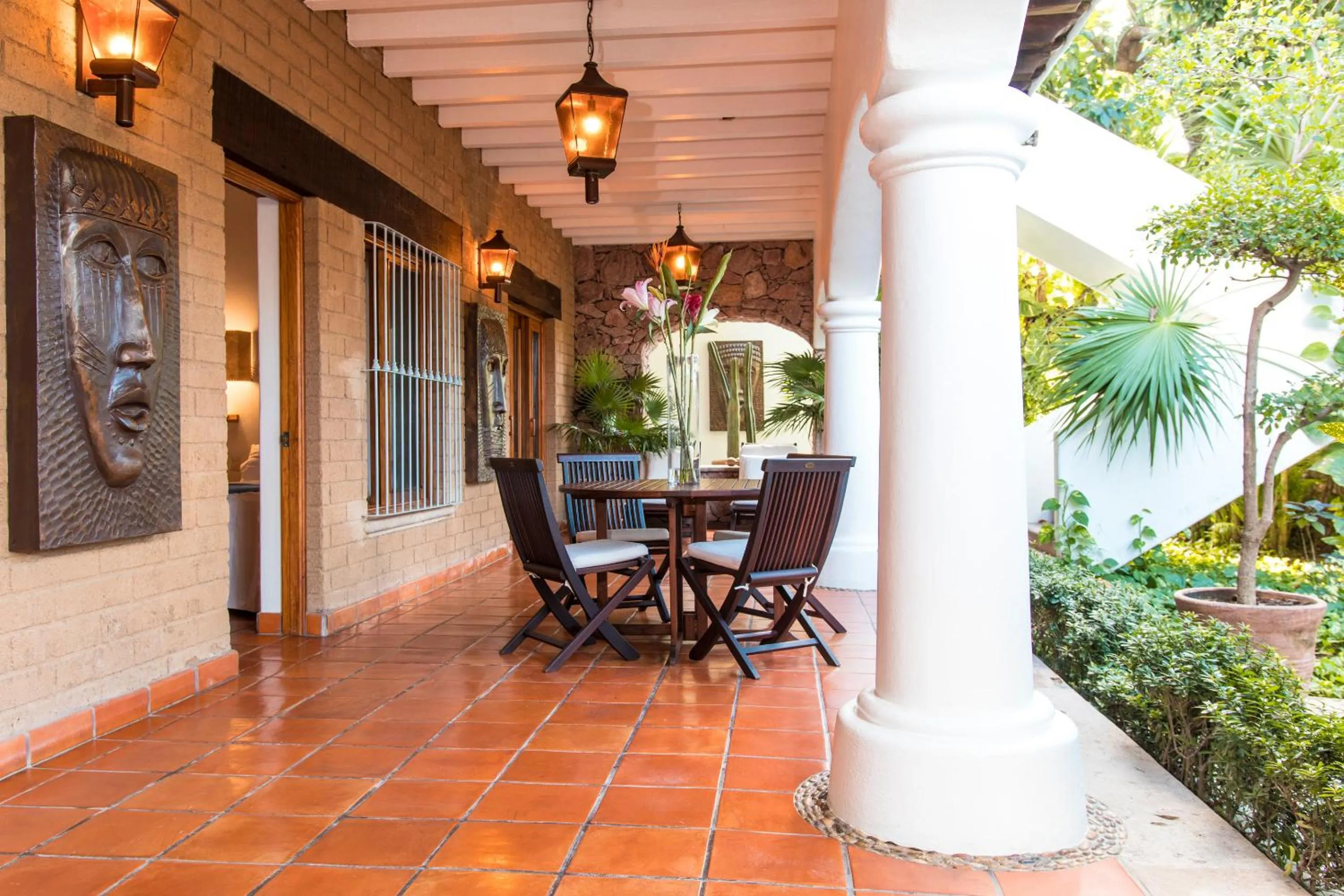 Patio in Mi Otra Casa