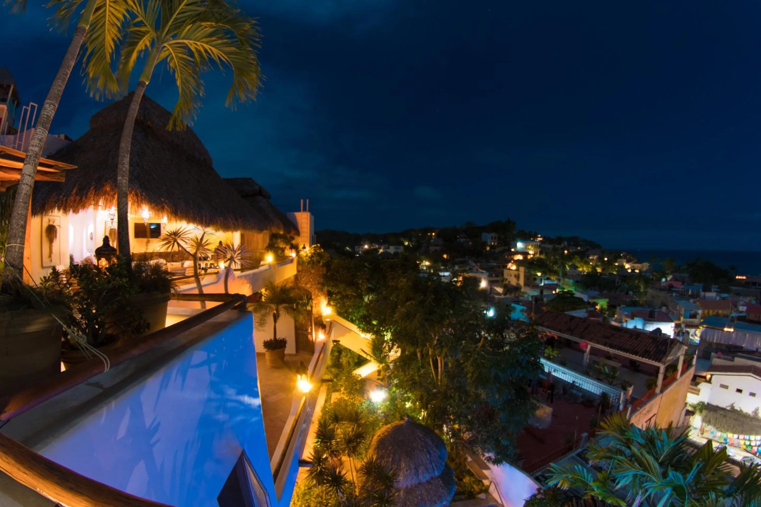 Landmark view in Mi Otra Casa