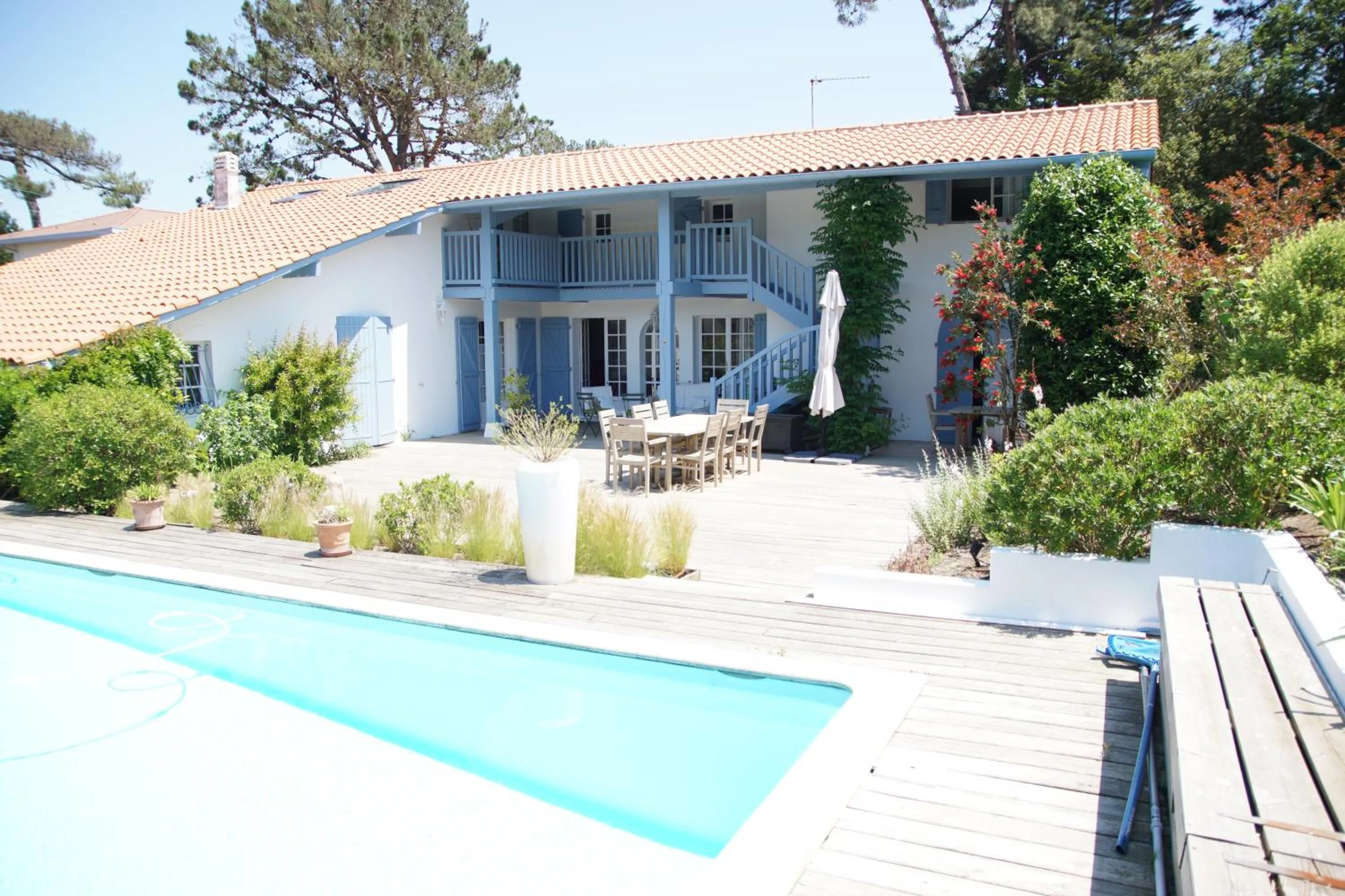 Swimming pool in Chambre d'Hôtes Etchebri