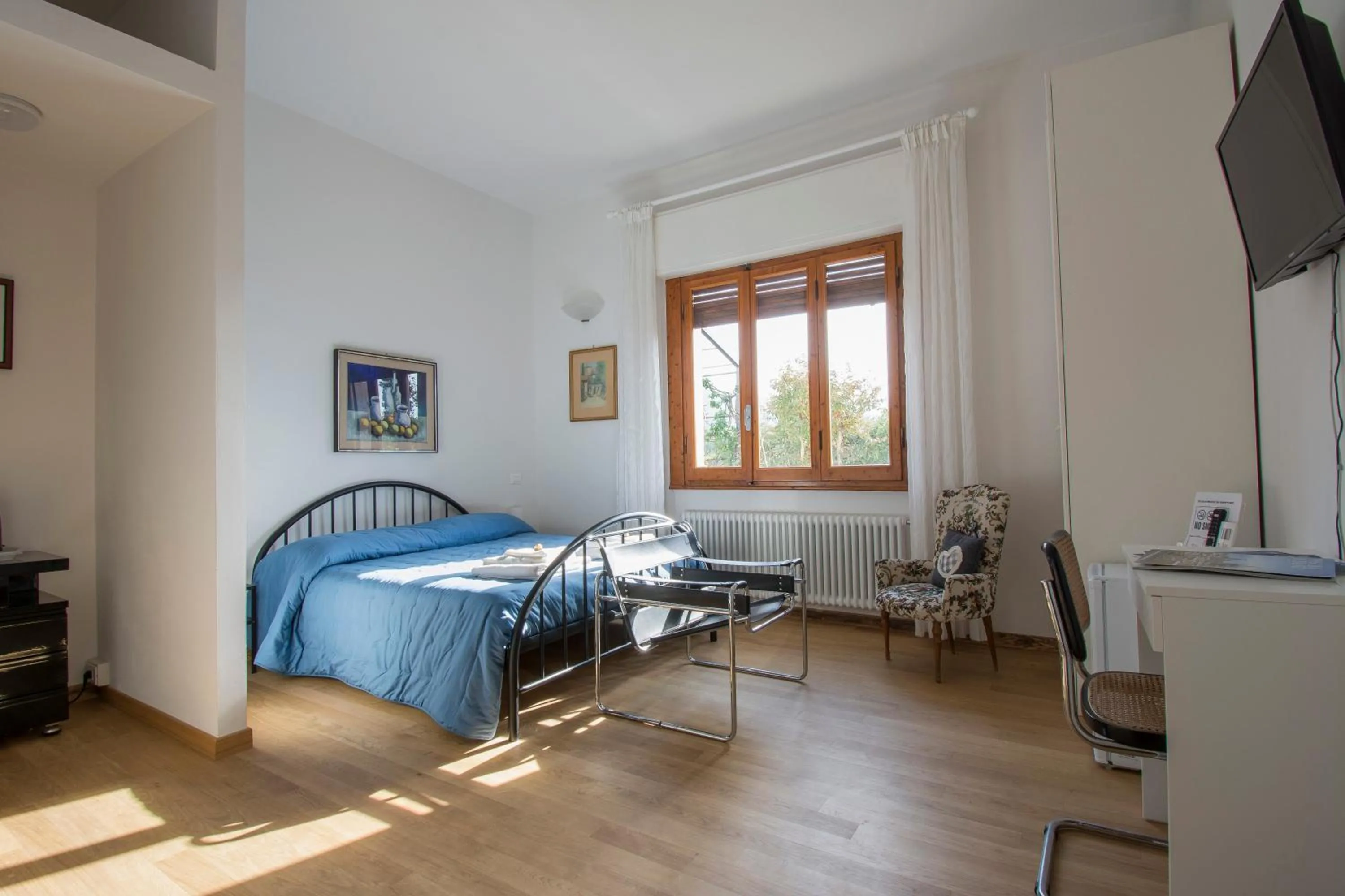 Photo of the whole room, Bed in B&B Querceto