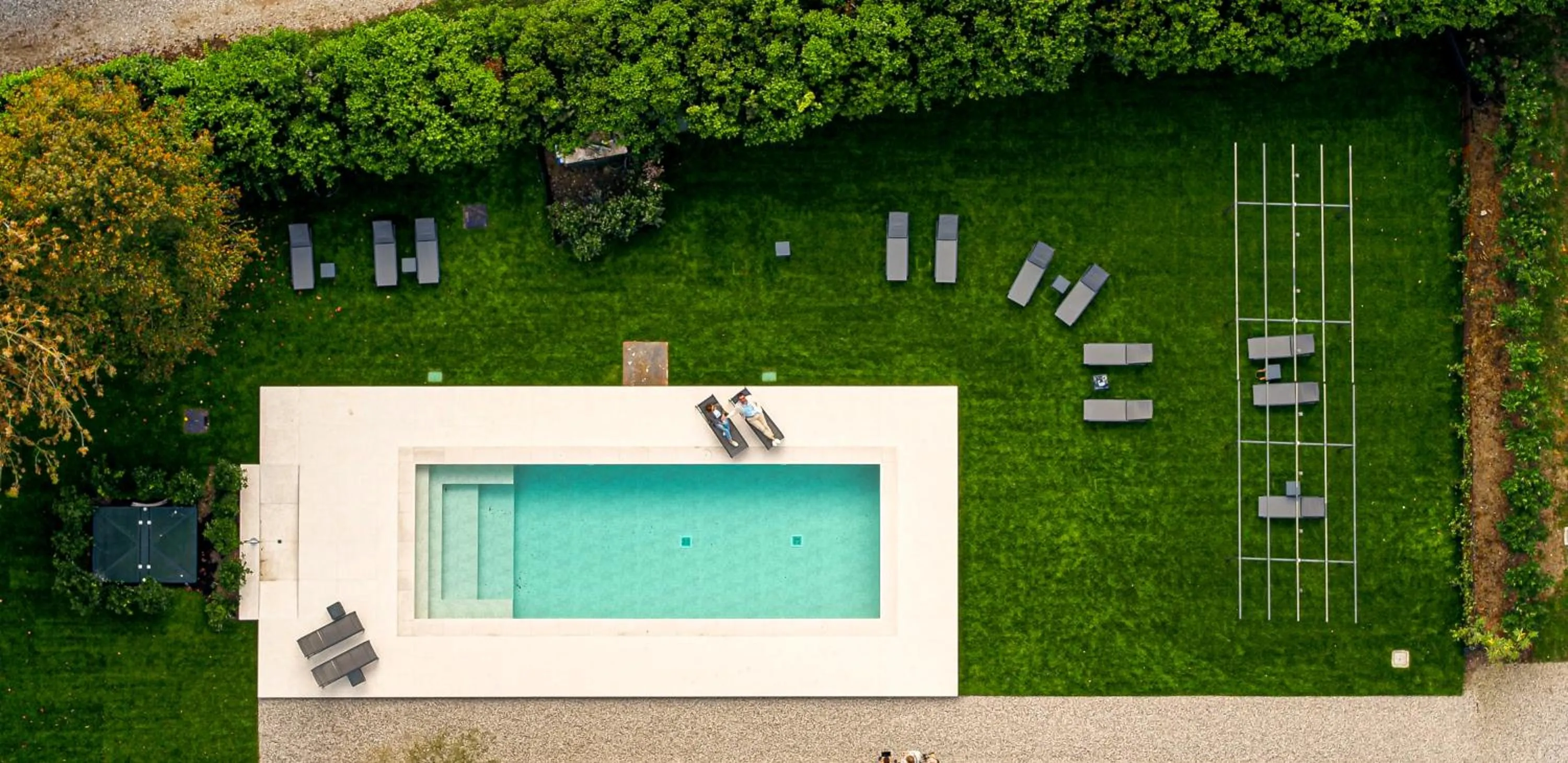 Swimming pool in Relais Villa Ormaneto