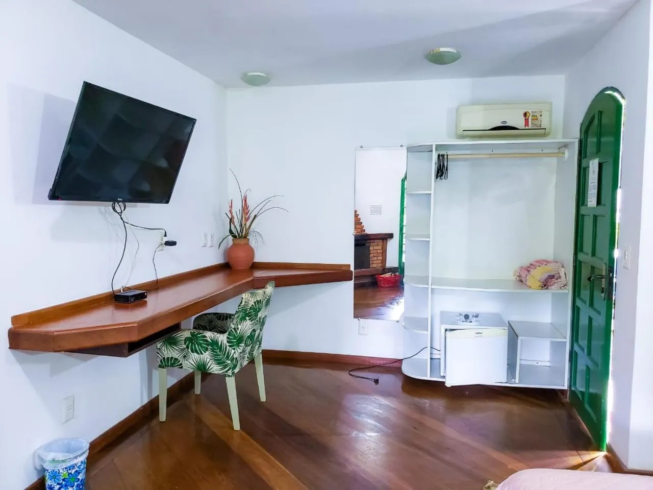 TV and multimedia in Pousada Mirante do Penedo