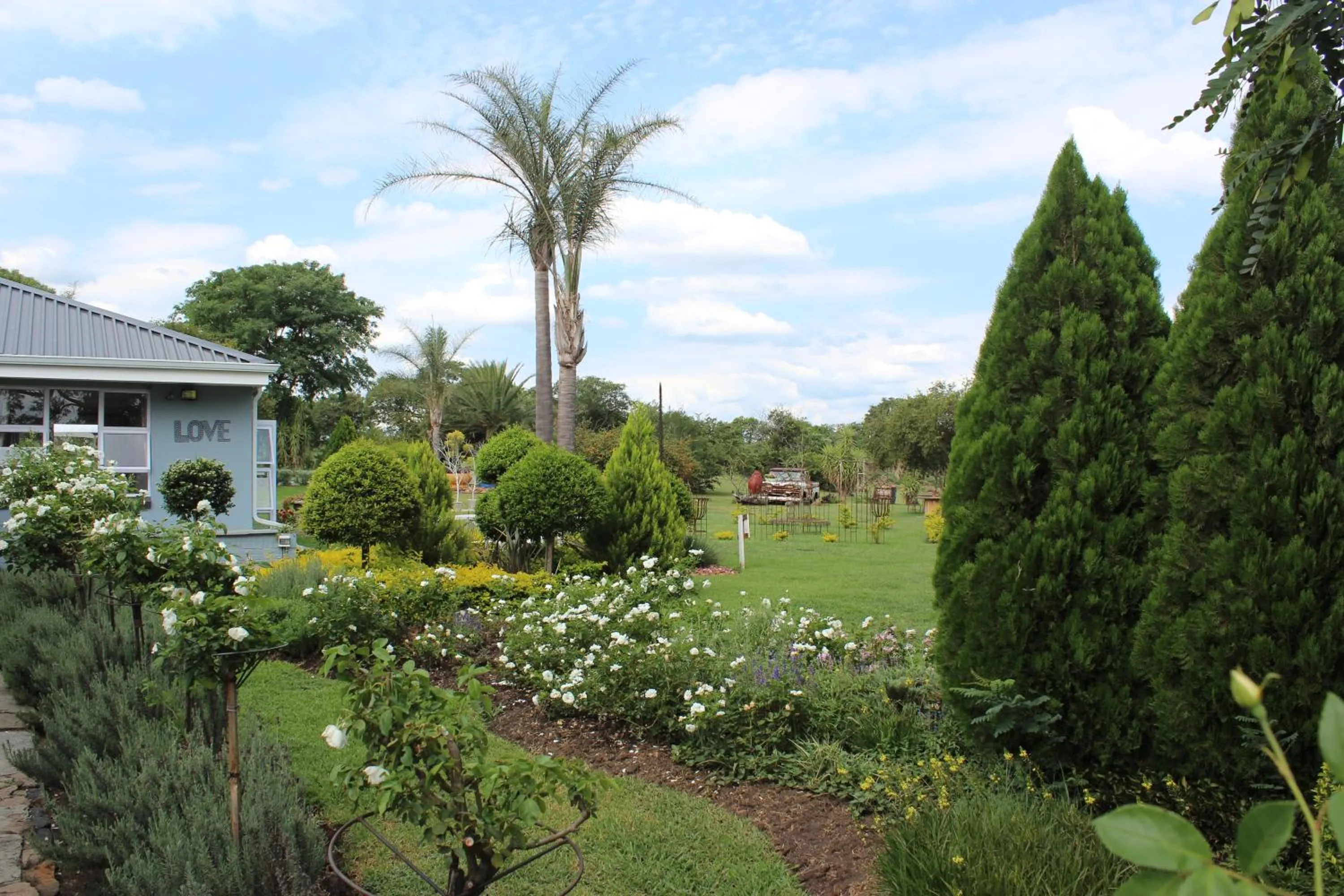 Garden in Nauntons Guest House & Wedding Venue
