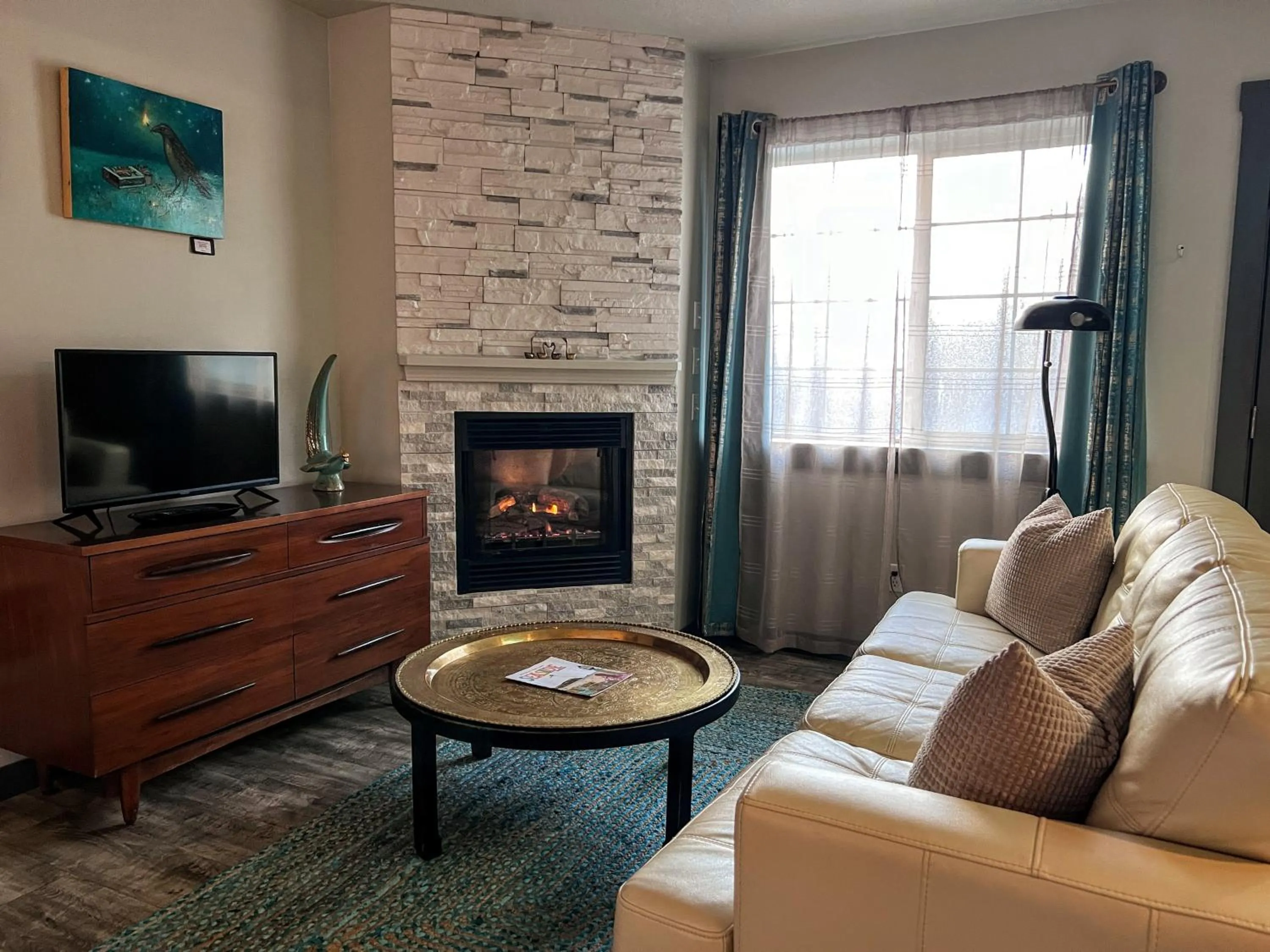 flat iron in Starry Night Inn