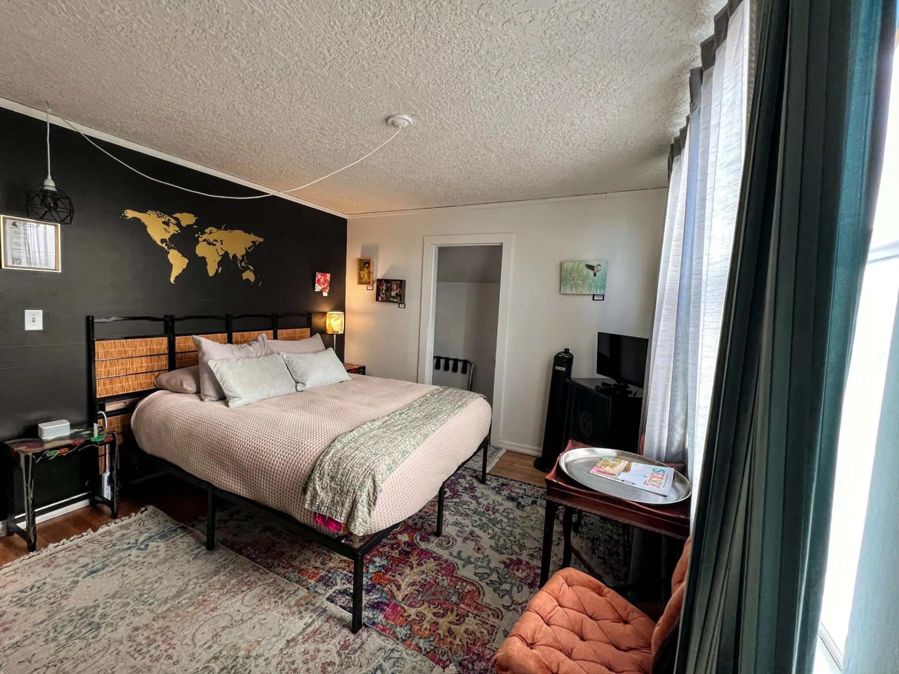 Bed in Starry Night Inn