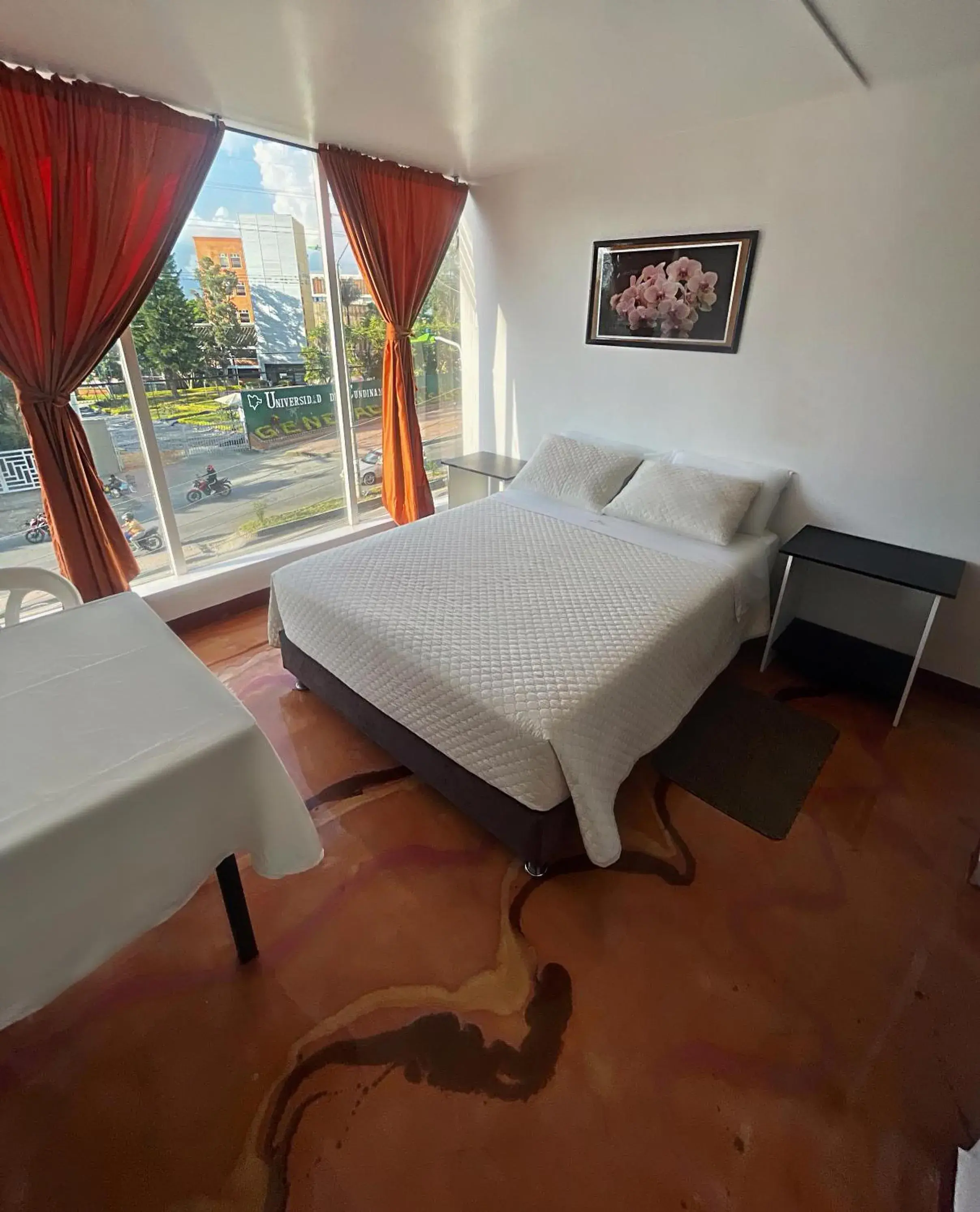 Double Room with Private Bathroom in Hotel Mónaco de Fusa Double Room with Private Bathroom in Hotel Mónaco de Fusa