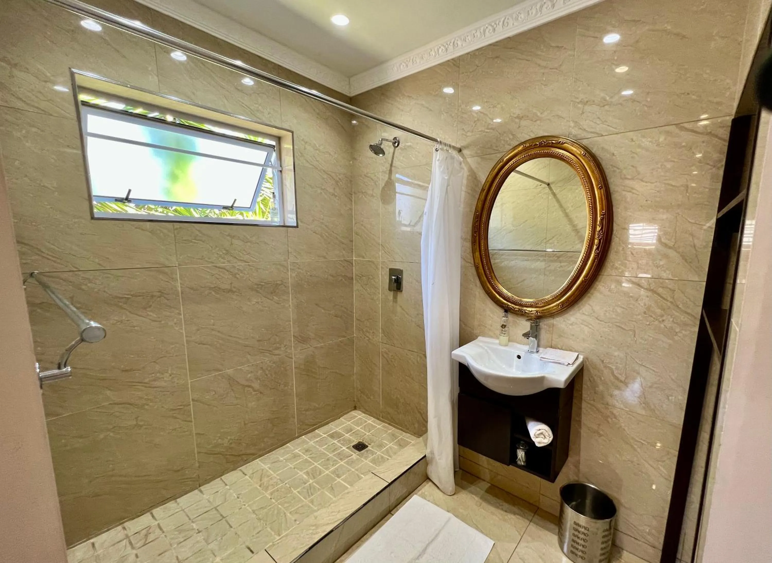 Bathroom in Goblin's Mead