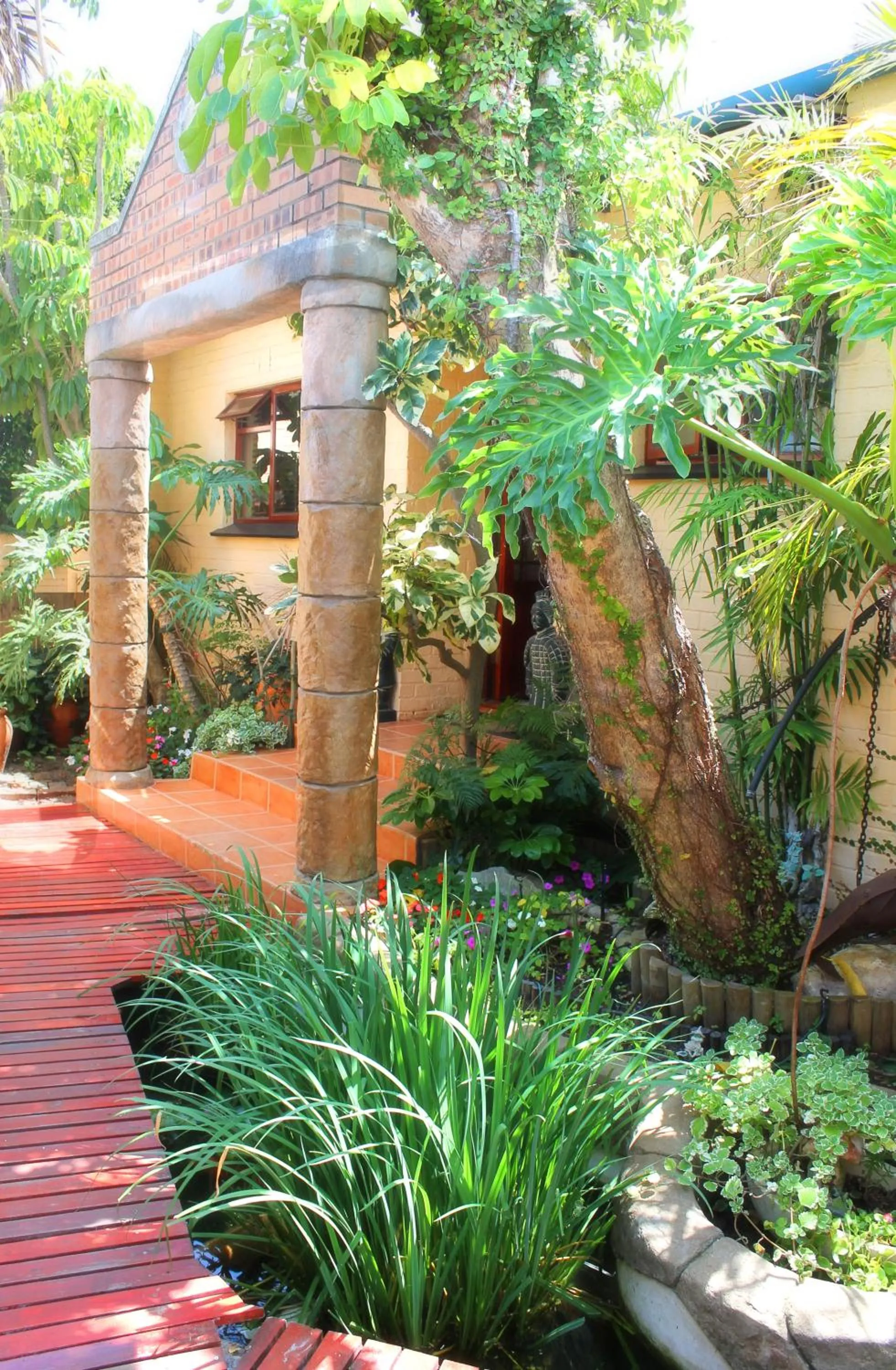 Facade/entrance in Goblin's Mead