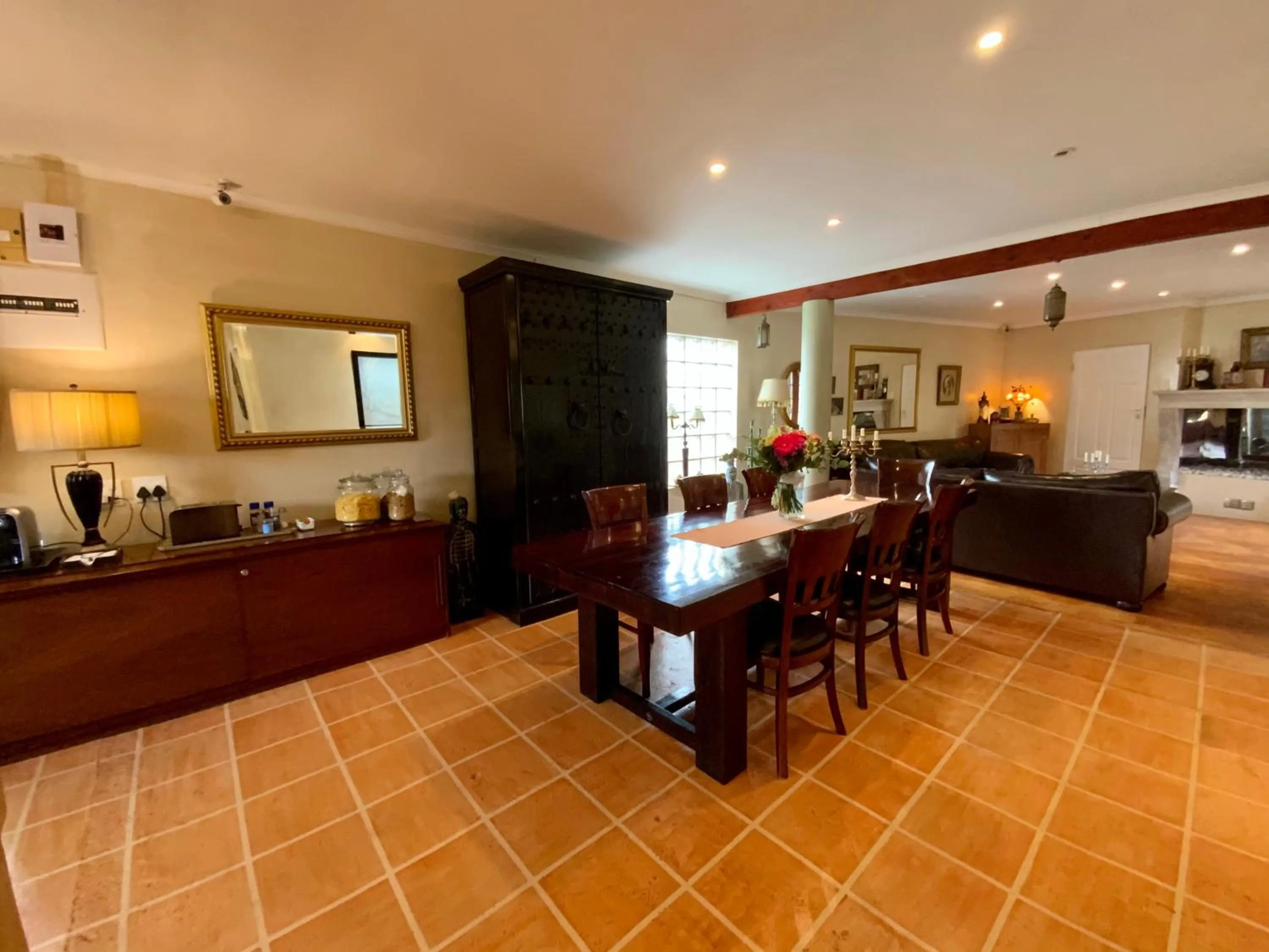 Breakfast in Goblin's Mead