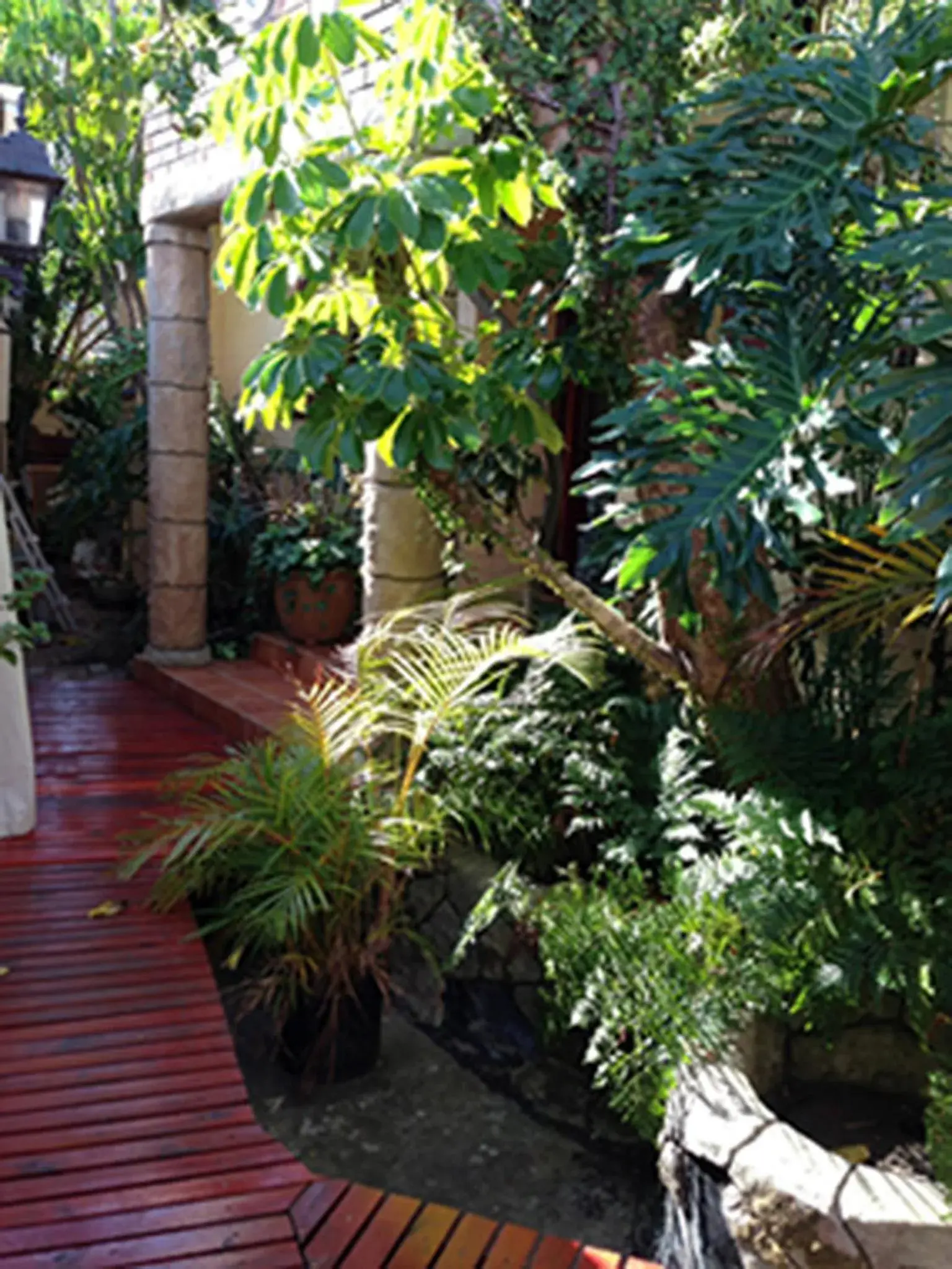 Facade/entrance in Goblin's Mead Facade/entrance in Goblin's Mead