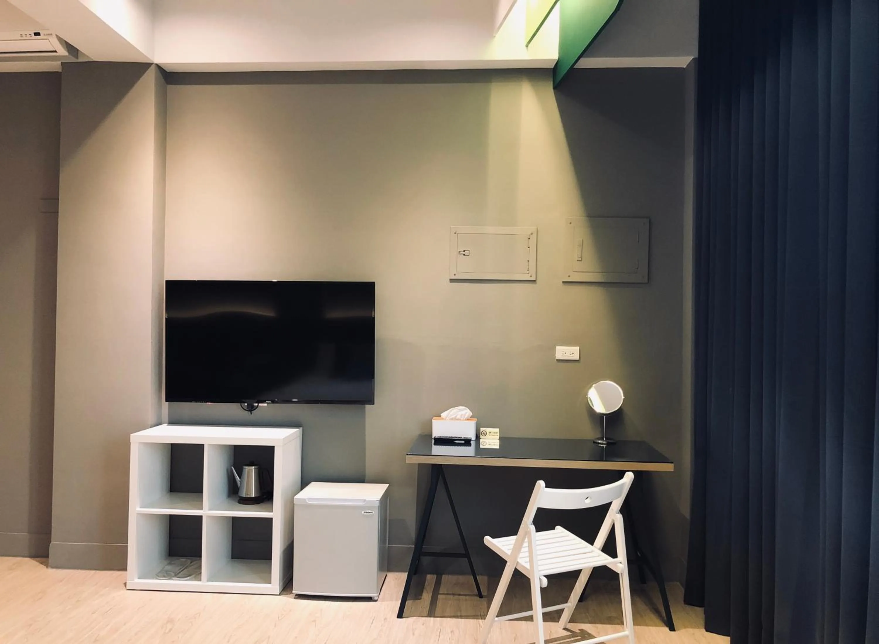 TV and multimedia in Art Zone 2