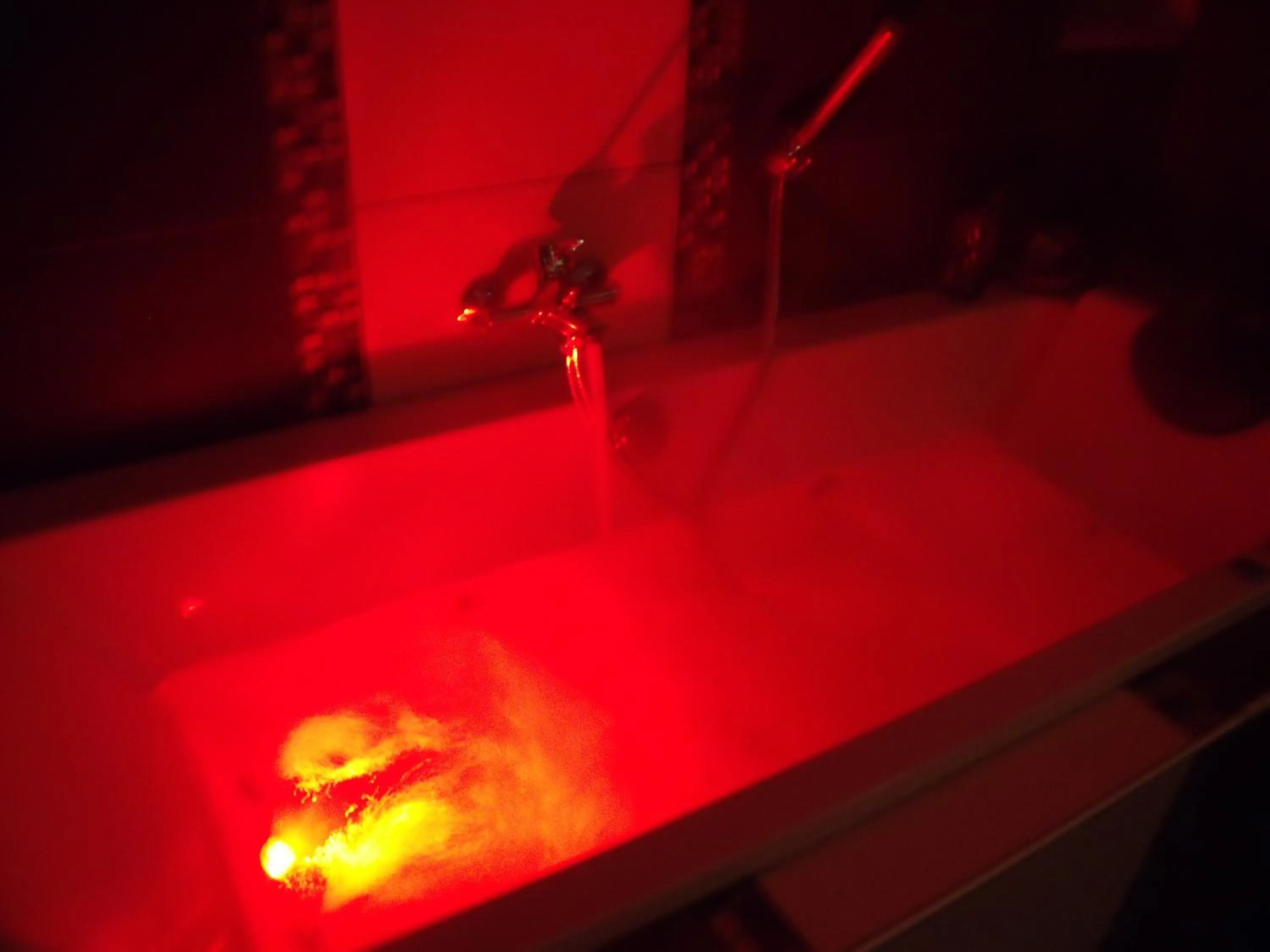 chambres d hotes ,hotel ,Secret d'une Nuit a vicq prės de onnaing,avec piscine