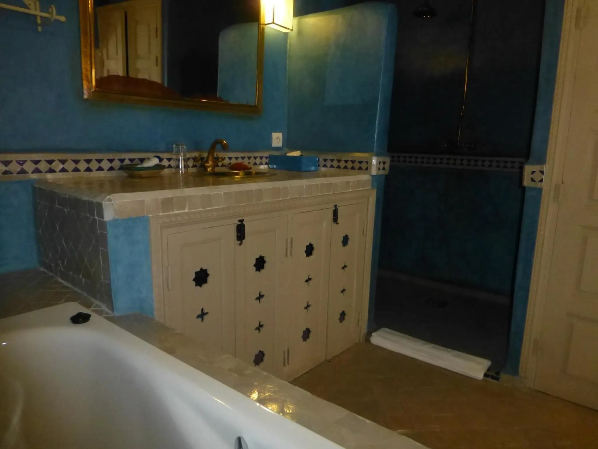 Bathroom in Palais Oumensour