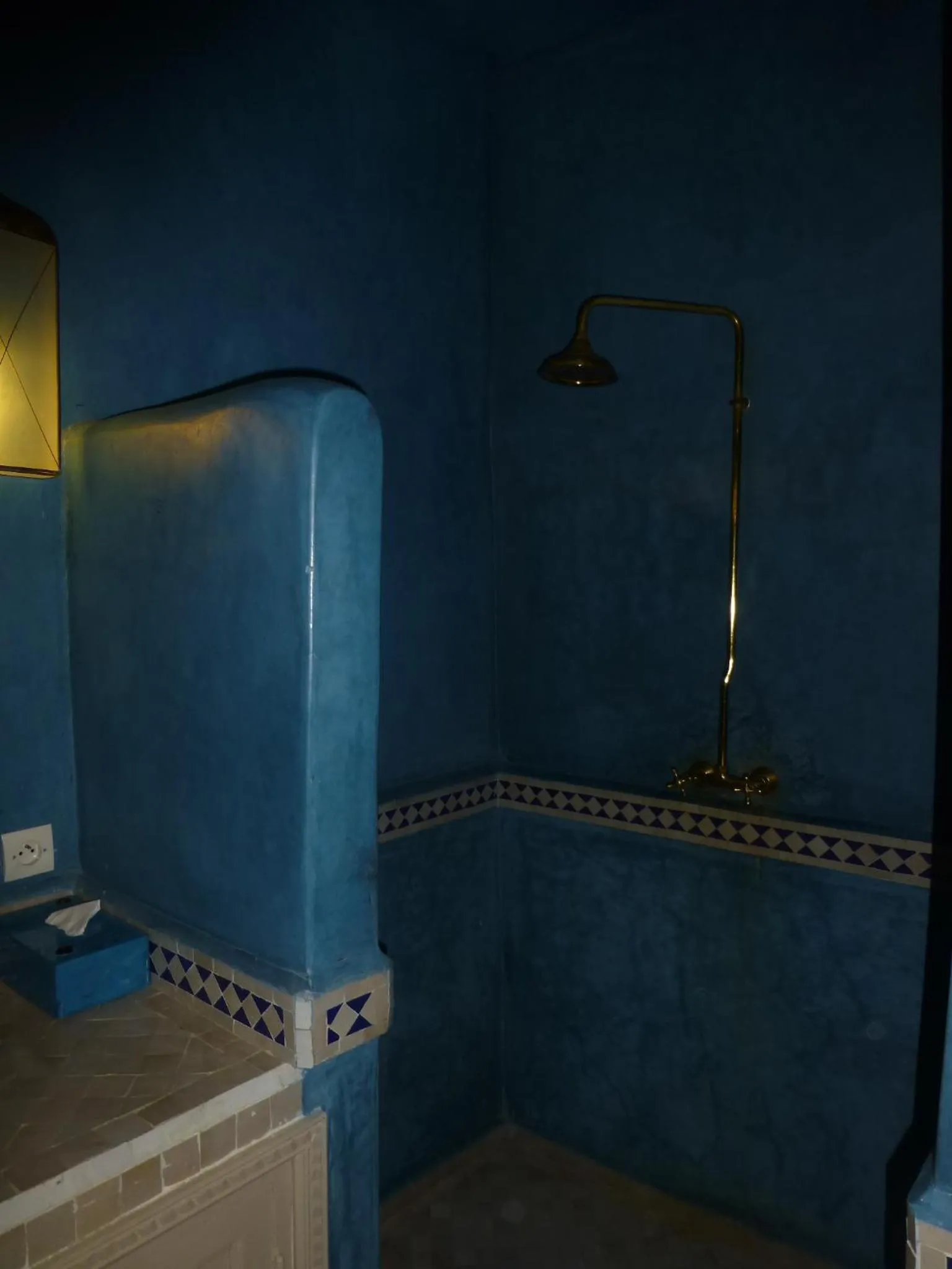 Shower in Palais Oumensour