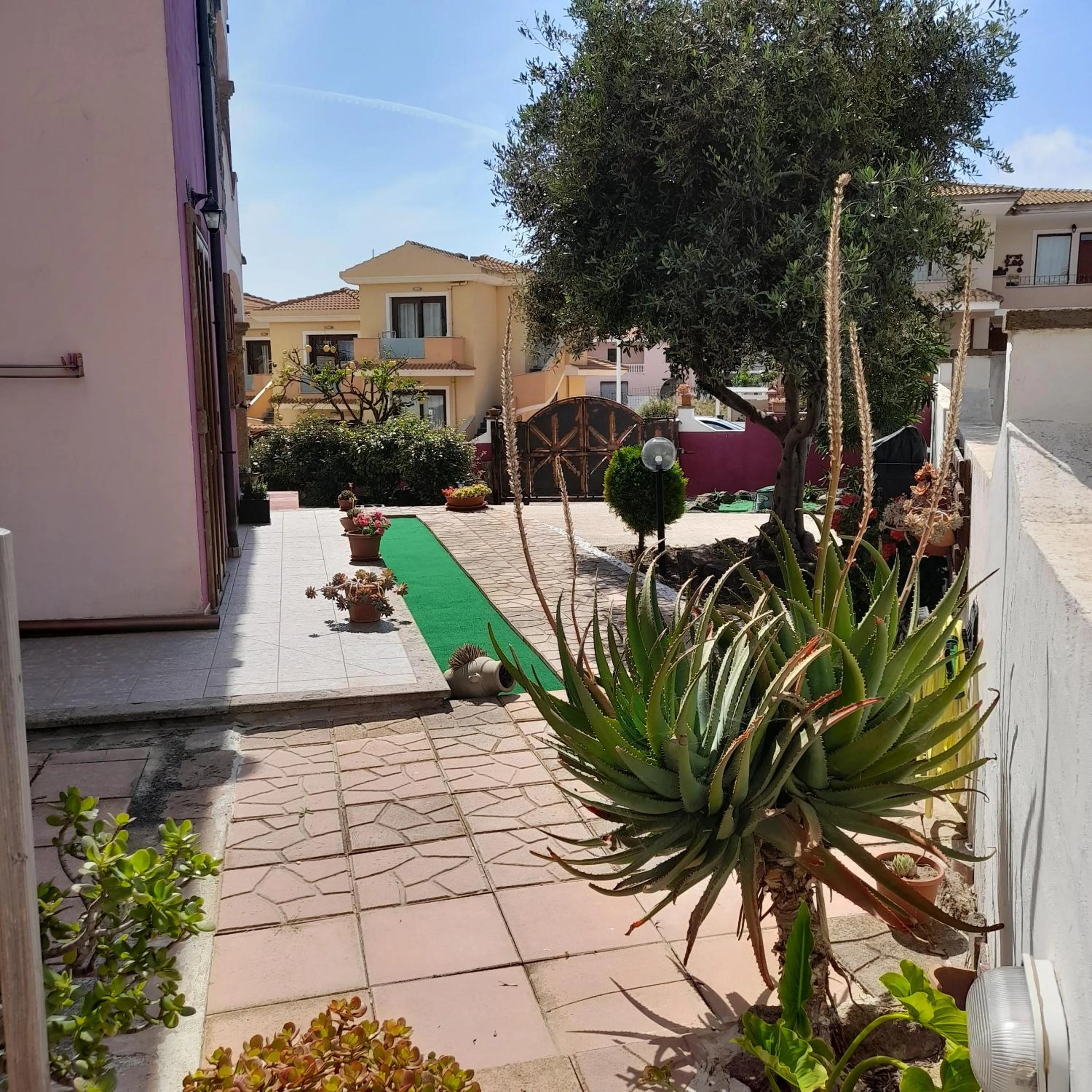 Garden view in La Fortezza casa vacanze & appartament