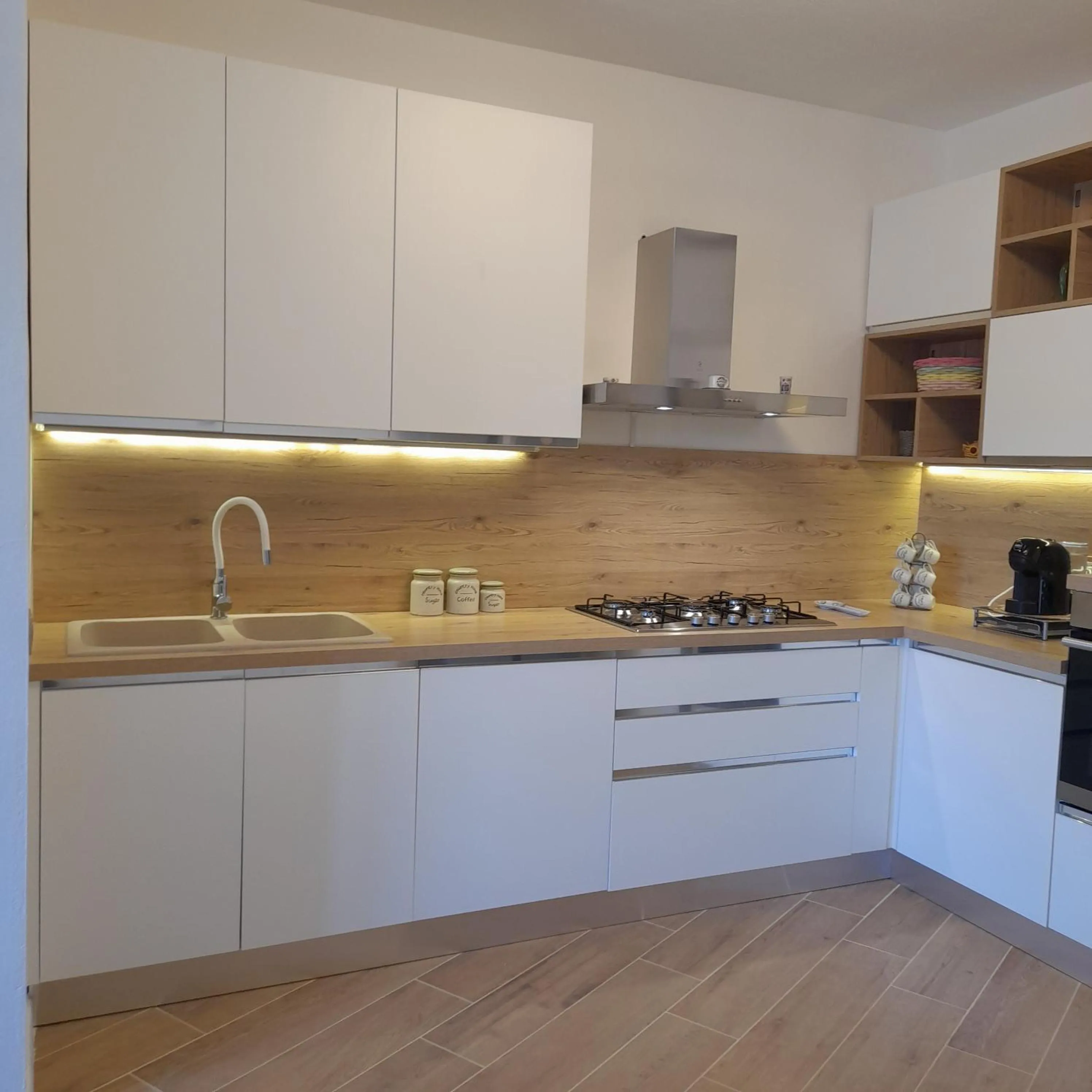 Coffee/tea facilities in La Fortezza casa vacanze & appartament