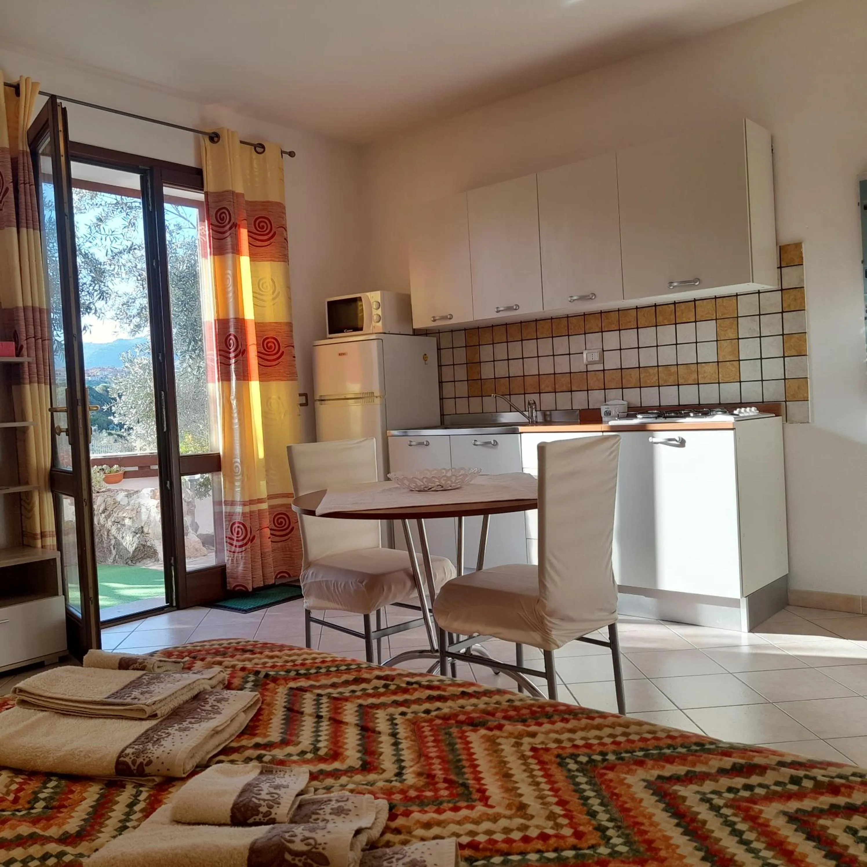 Kitchen or kitchenette in La Fortezza casa vacanze & appartament
