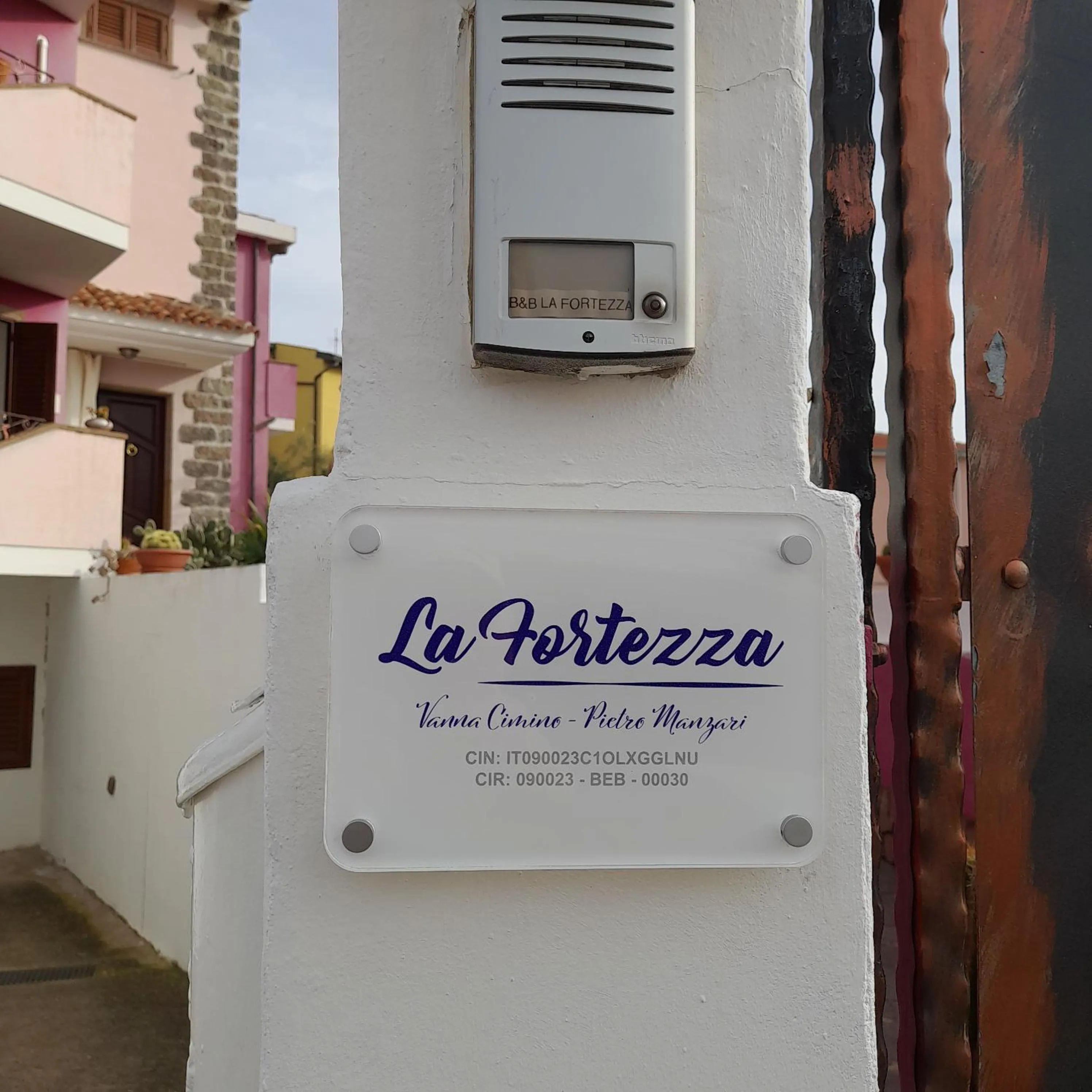 Property building in La Fortezza casa vacanze & appartament