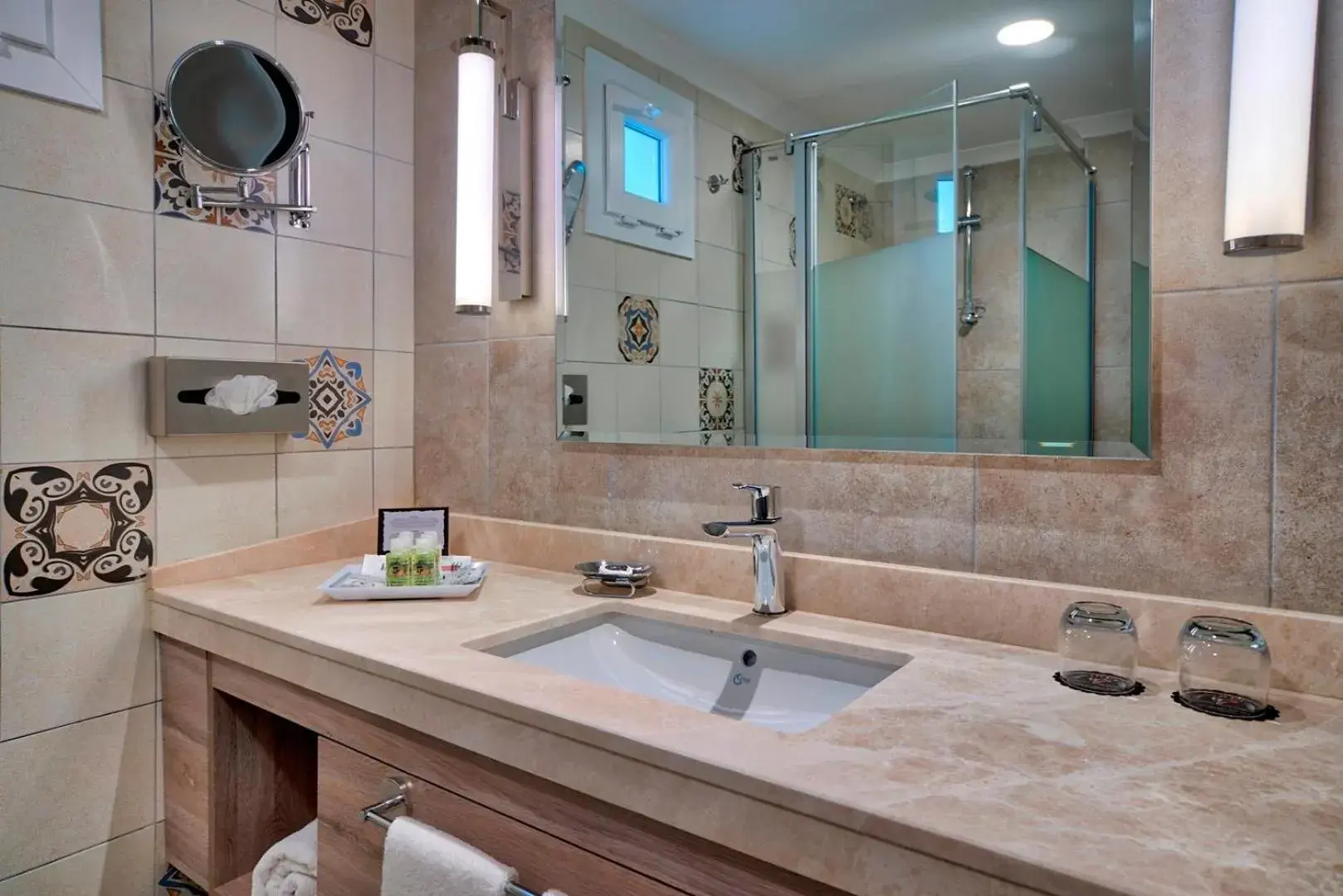 Standard Double or Twin Room - single occupancy in Pirate's Beach Club -Ultra All Inclusive Standard Double or Twin Room - single occupancy in Pirate's Beach Club -Ultra All Inclusive