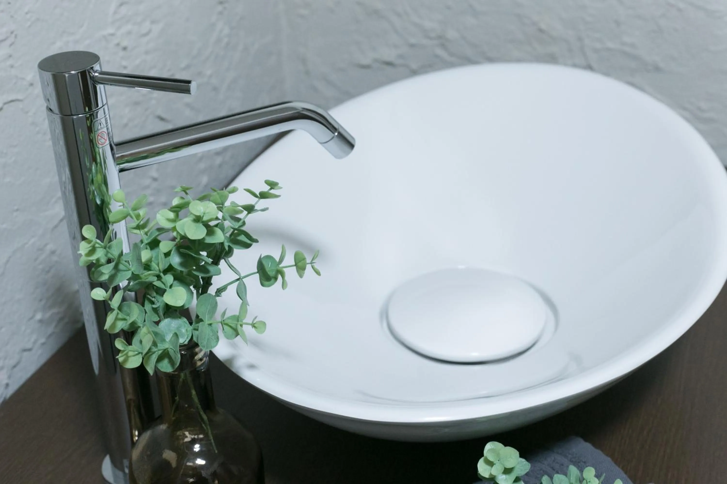 Bathroom in villa yawaragi