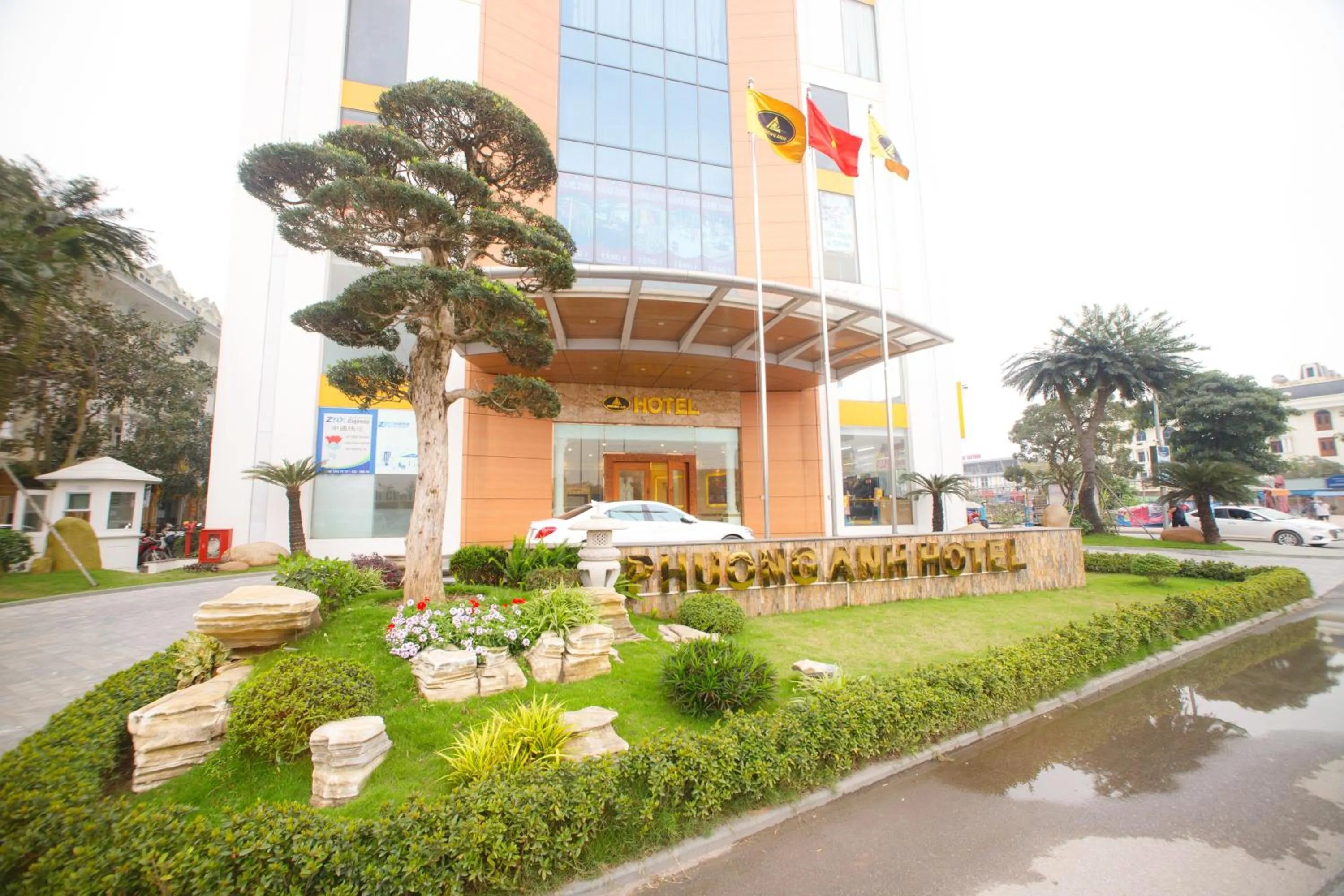 Property building in Khách sạn Phương Anh